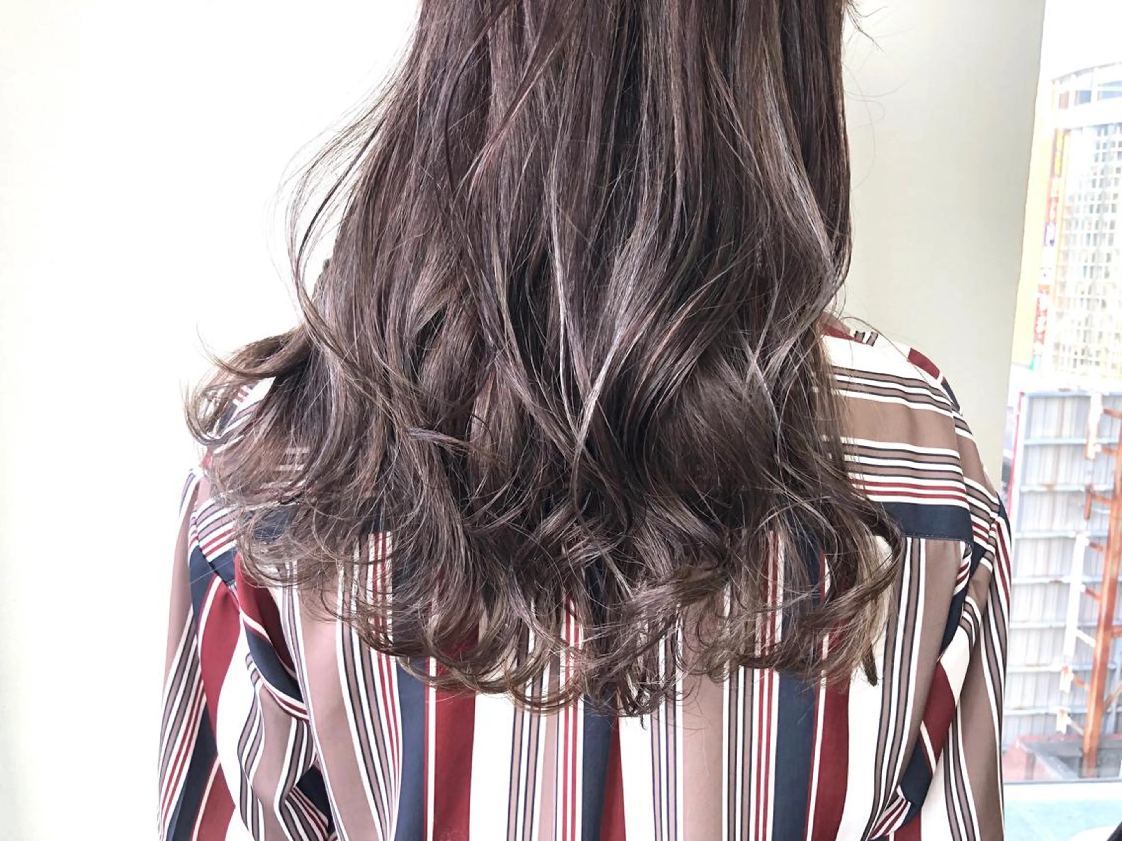 ロング ハイライト 小澤大輔 YOLO hairのヘアスタイル