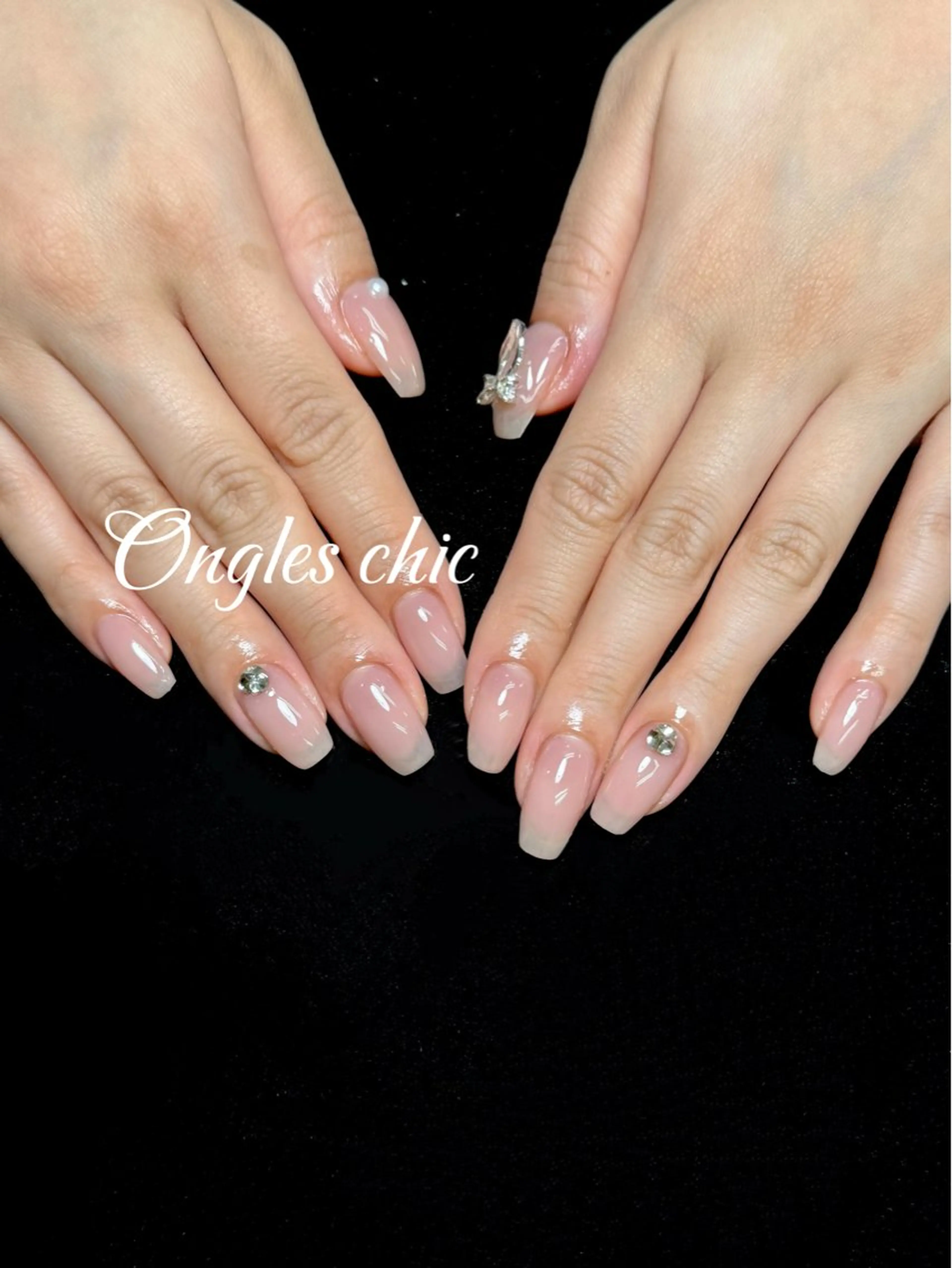 ネイル ハンドネイル ongles chicのネイルデザイン