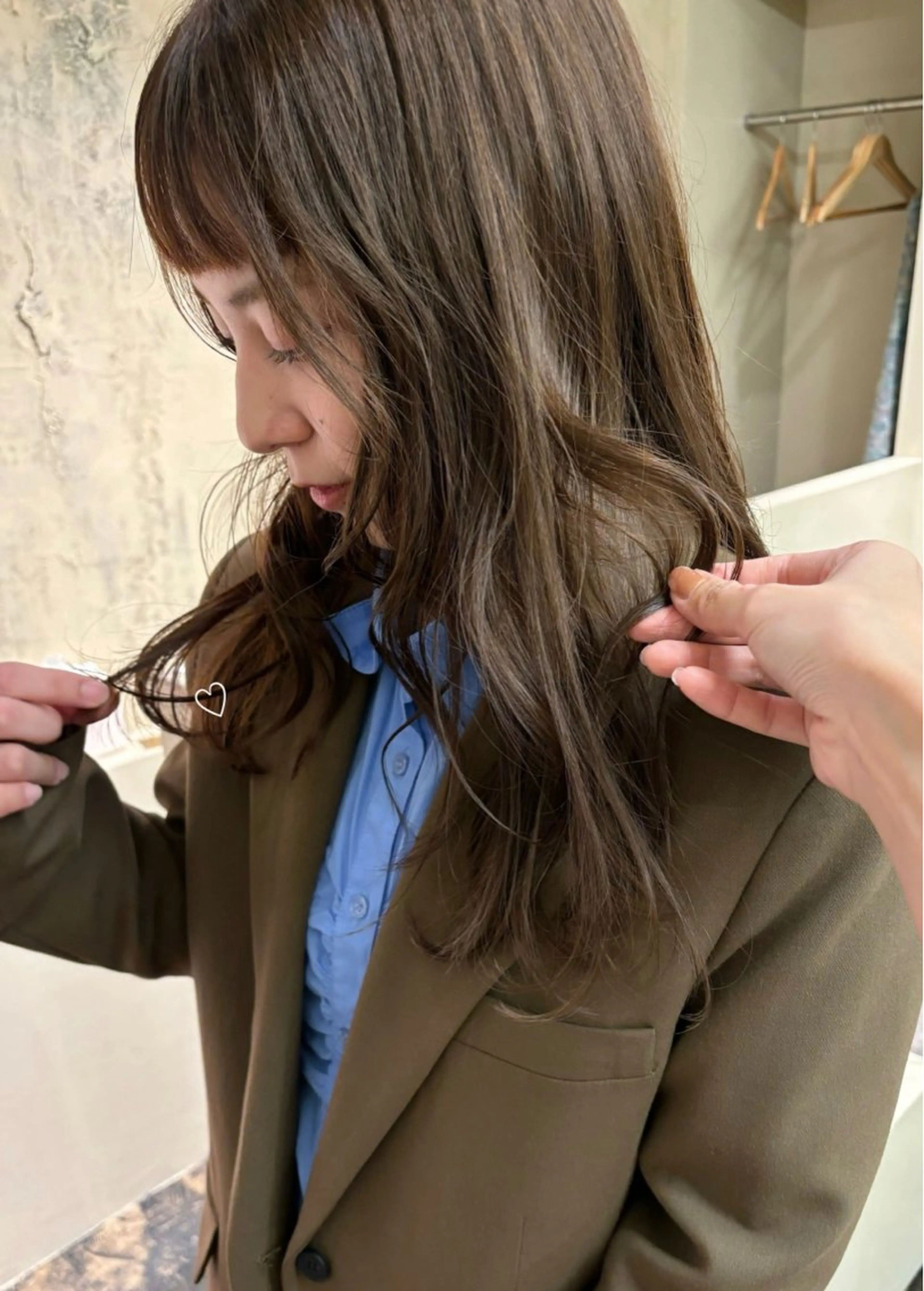 セミロング カラー ベージュカラー ブリーチ ダブルカラー ブリーチなしカラー オリーブベージュ カット ヘアカラー 西山 紗耶香🪽 透明感カラー/ボブのヘアスタイル