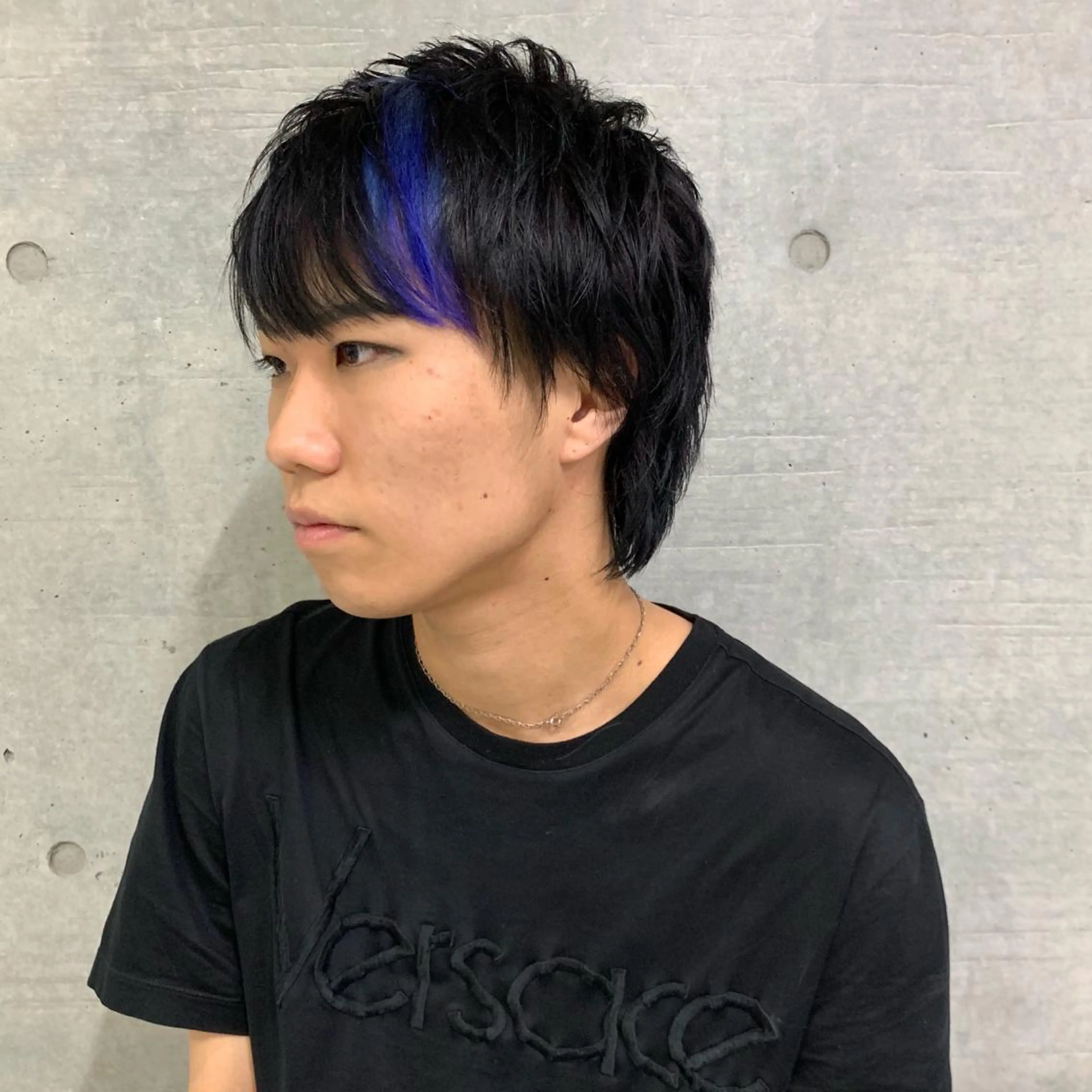 セミロング カラー ブリーチ ブルーカラー ケアブリーチ ダブルカラー インナーカラー ヘアカラー トリートメント THE./ブリーチ 透感カラー/髪質改善のヘアスタイル