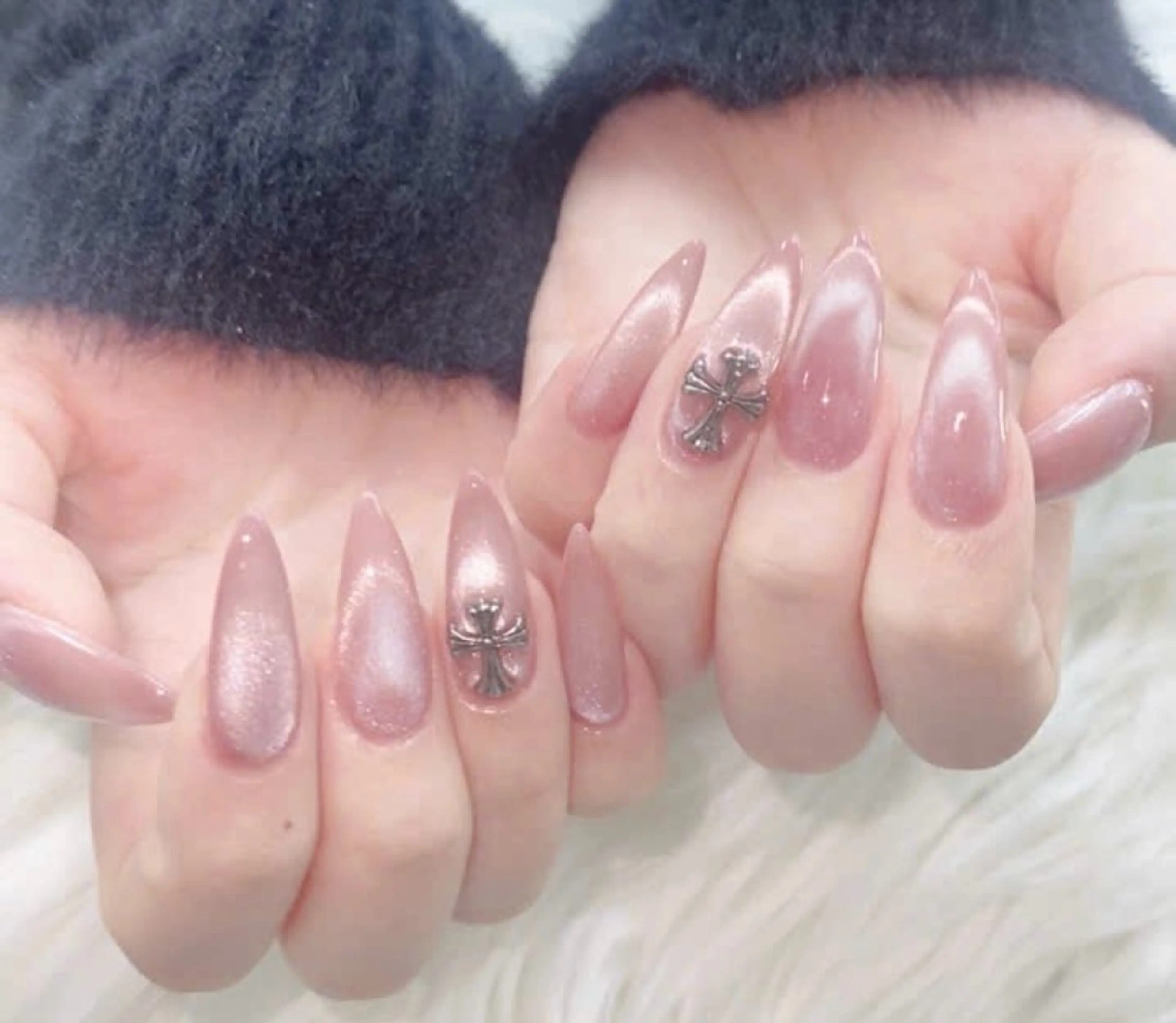 ネイル 成人式 フレンチネイル グラデーション 韓国ネイル マグネットネイル ハンドネイル ハンドケア Hara Nail 【パラジェル使用】のネイルデザイン