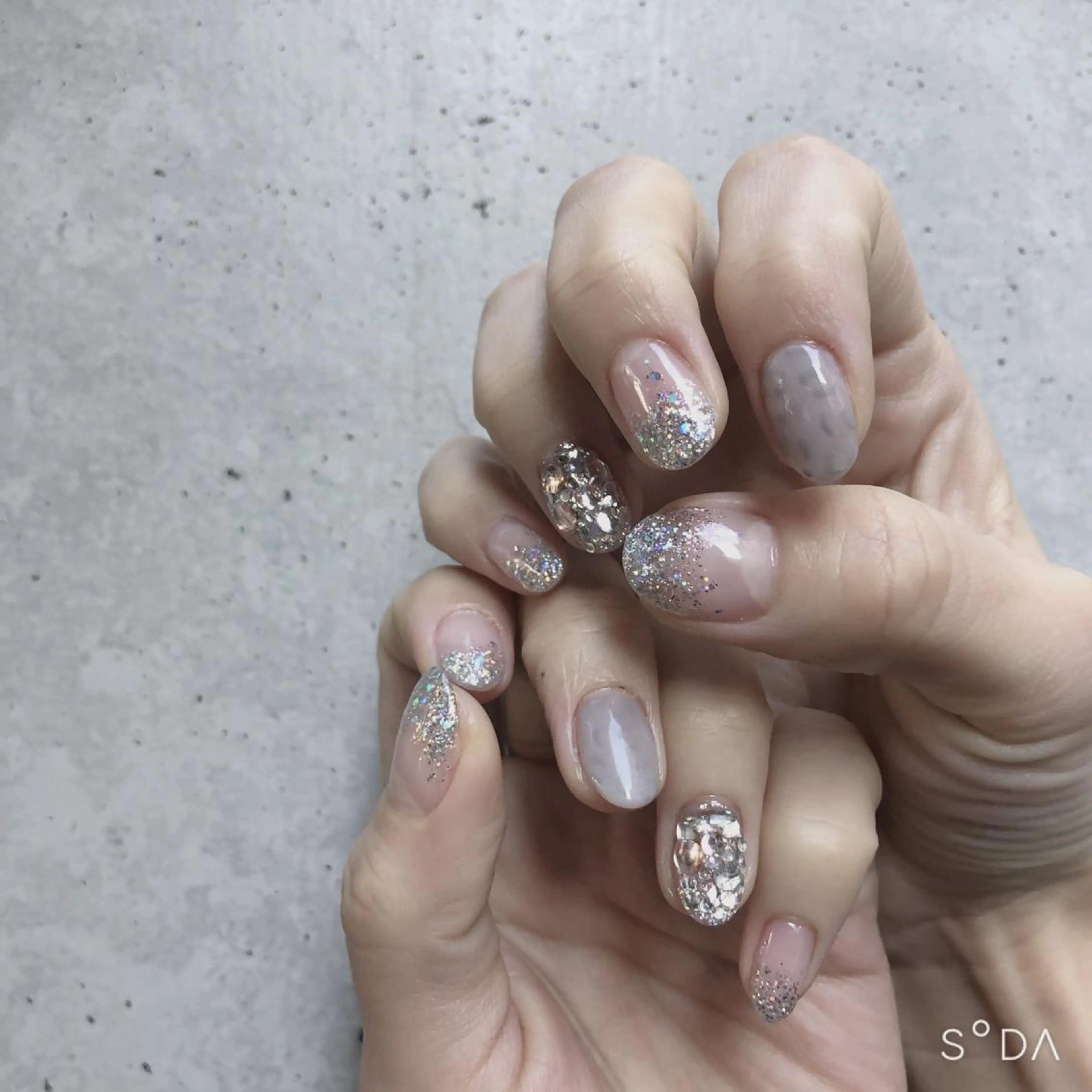 ネイル ジェルネイル ラメ(グリッター) ニュアンスネイル 冬ネイル You kyehwaのネイルデザイン