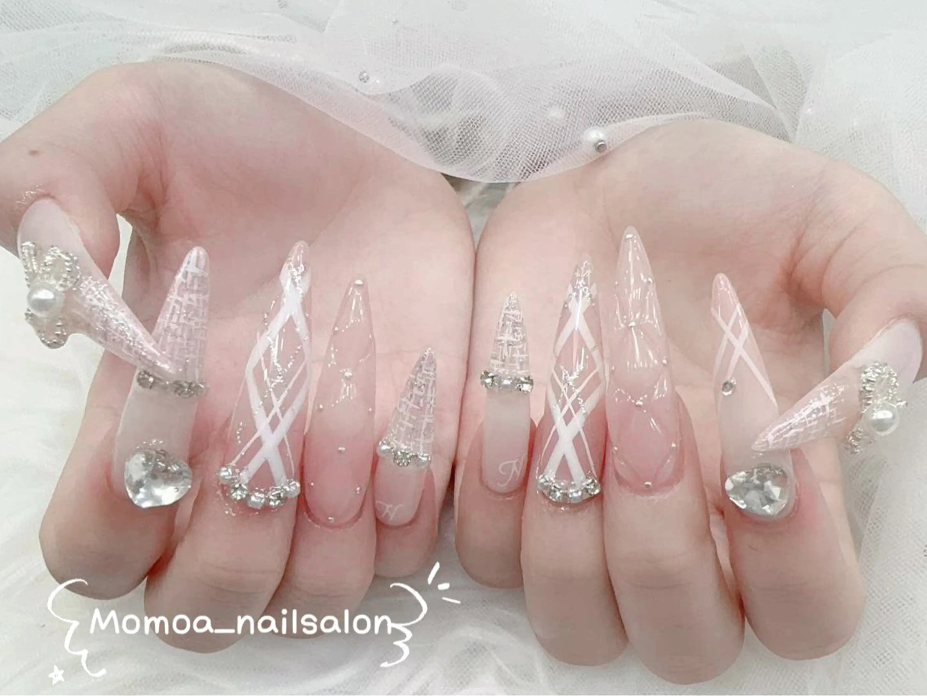 ネイル 成人式 ロングネイル マグネットネイル 大理石ネイル(マーブル) 持ち込み ハンドネイル MoMoA Nail ネイル長さ出し専門店のネイルデザイン