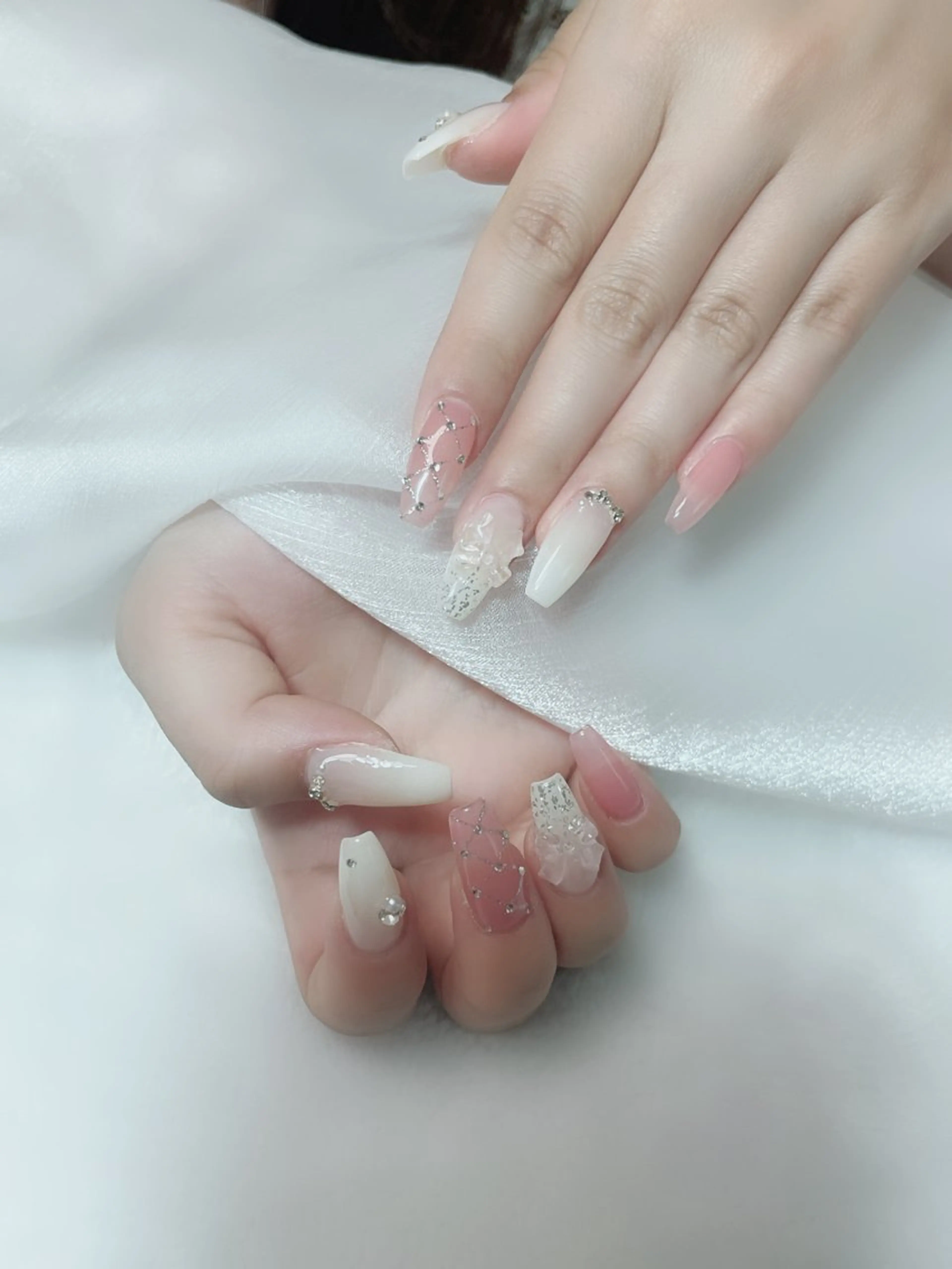 ネイル 長さ出し ネイルチップ Amina nail salonのネイルデザイン