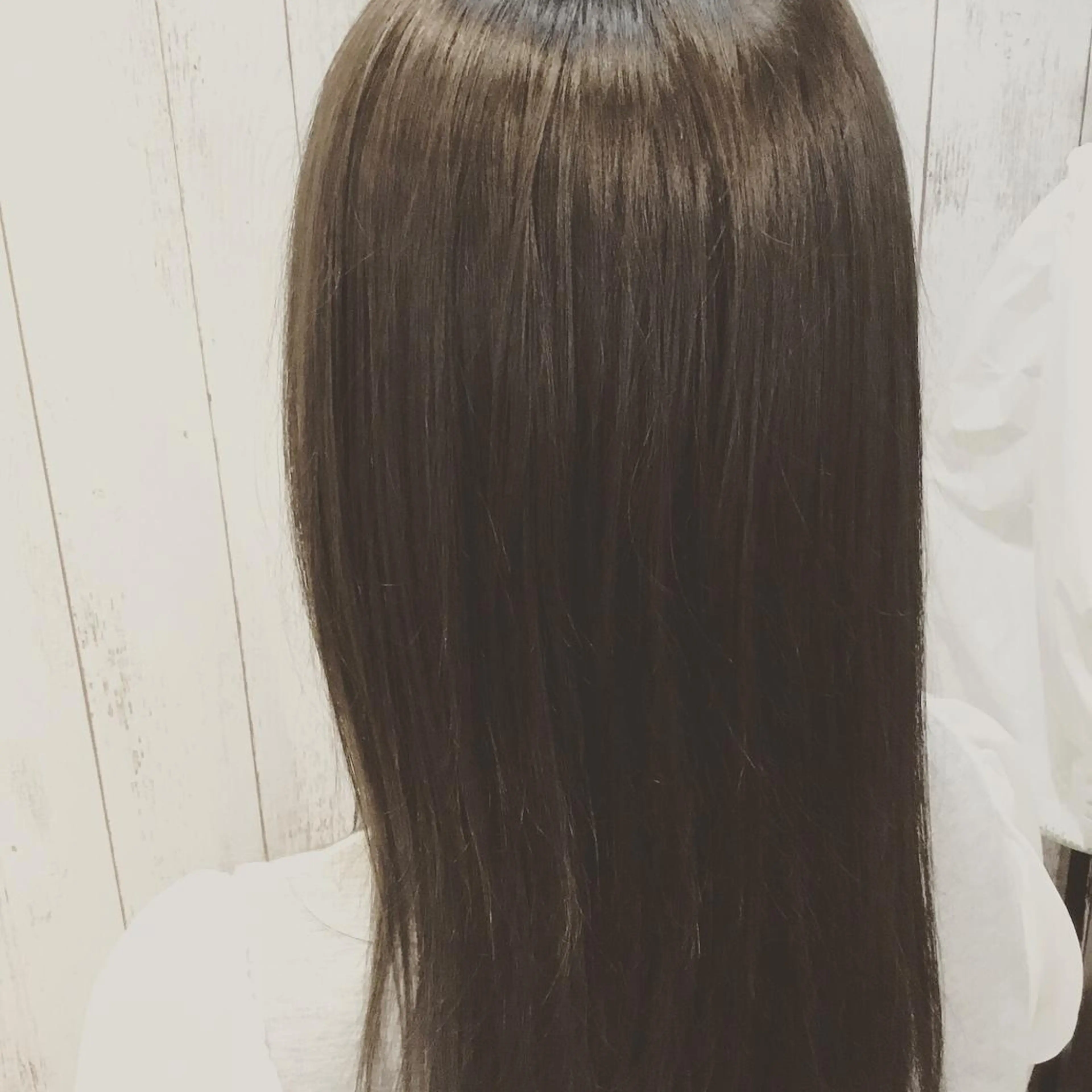 セミロング カラー パーマ embrace エンブレイスのヘアスタイル