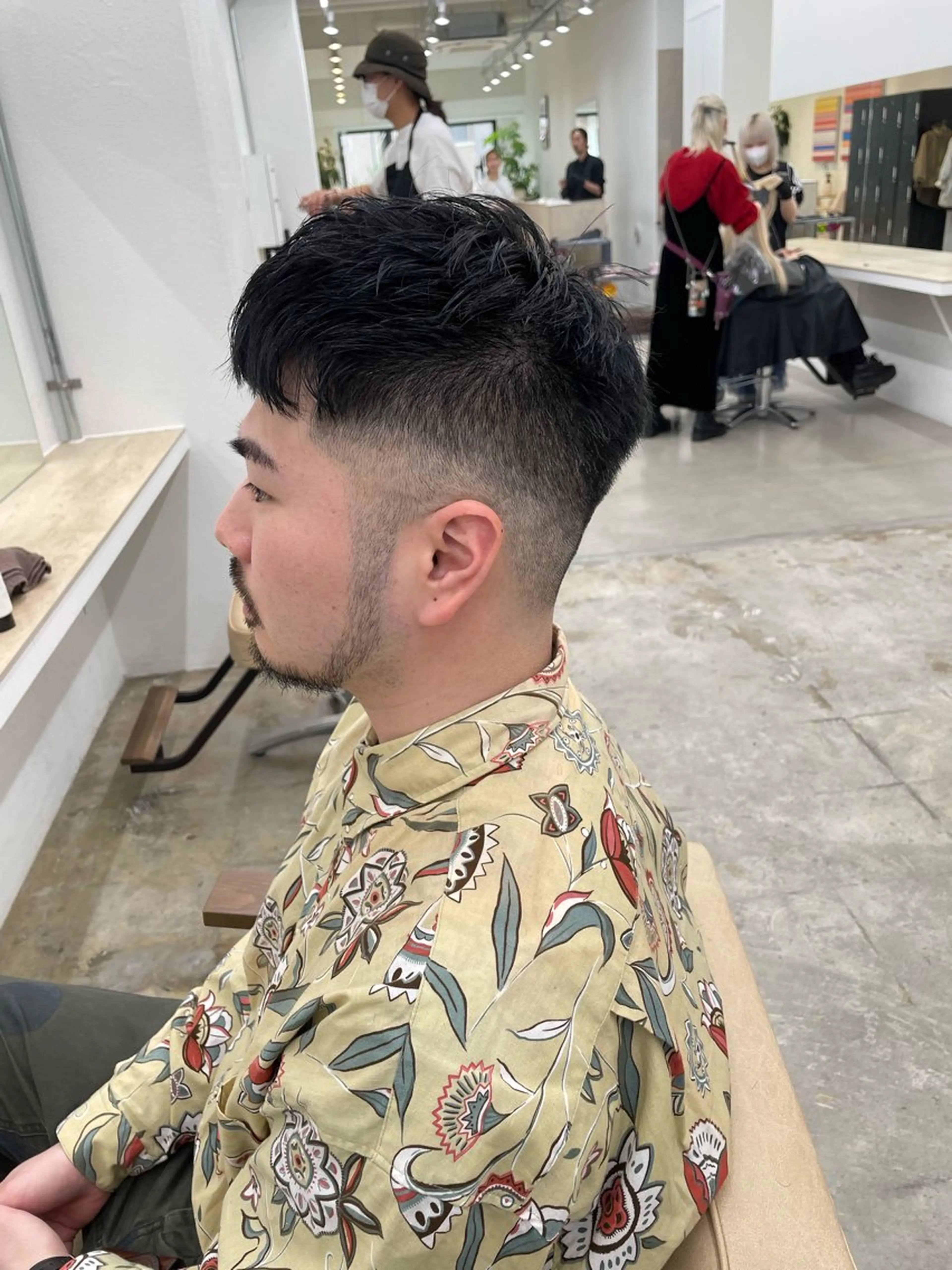 ショート メンズ フェードカット 刈り上げ ショートヘア カット ハイトーン/レイヤー /ケアブリーチ石川治のヘアスタイル