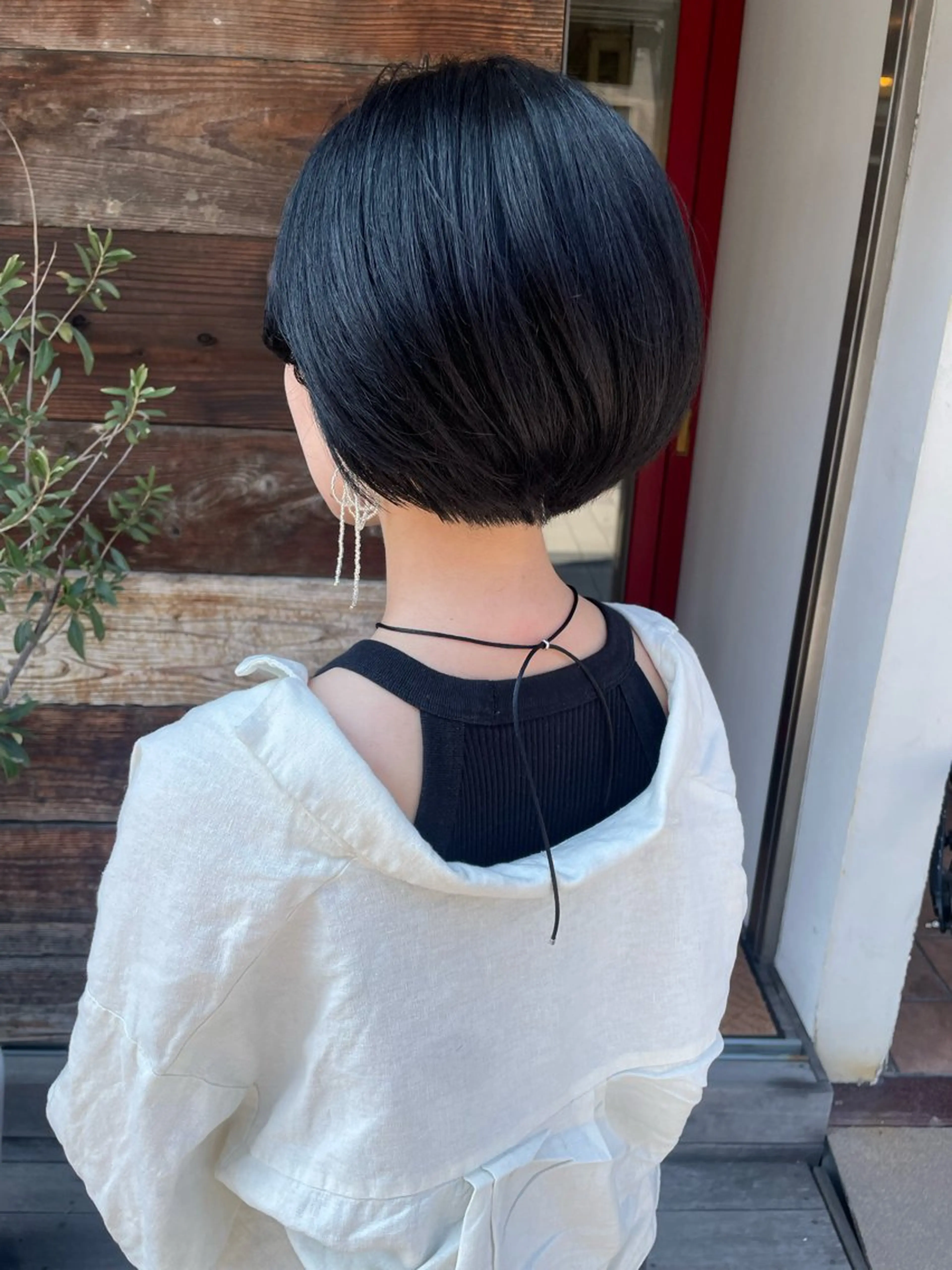 ショート カット t.（ティードット）所属・日高 香織のヘアスタイル