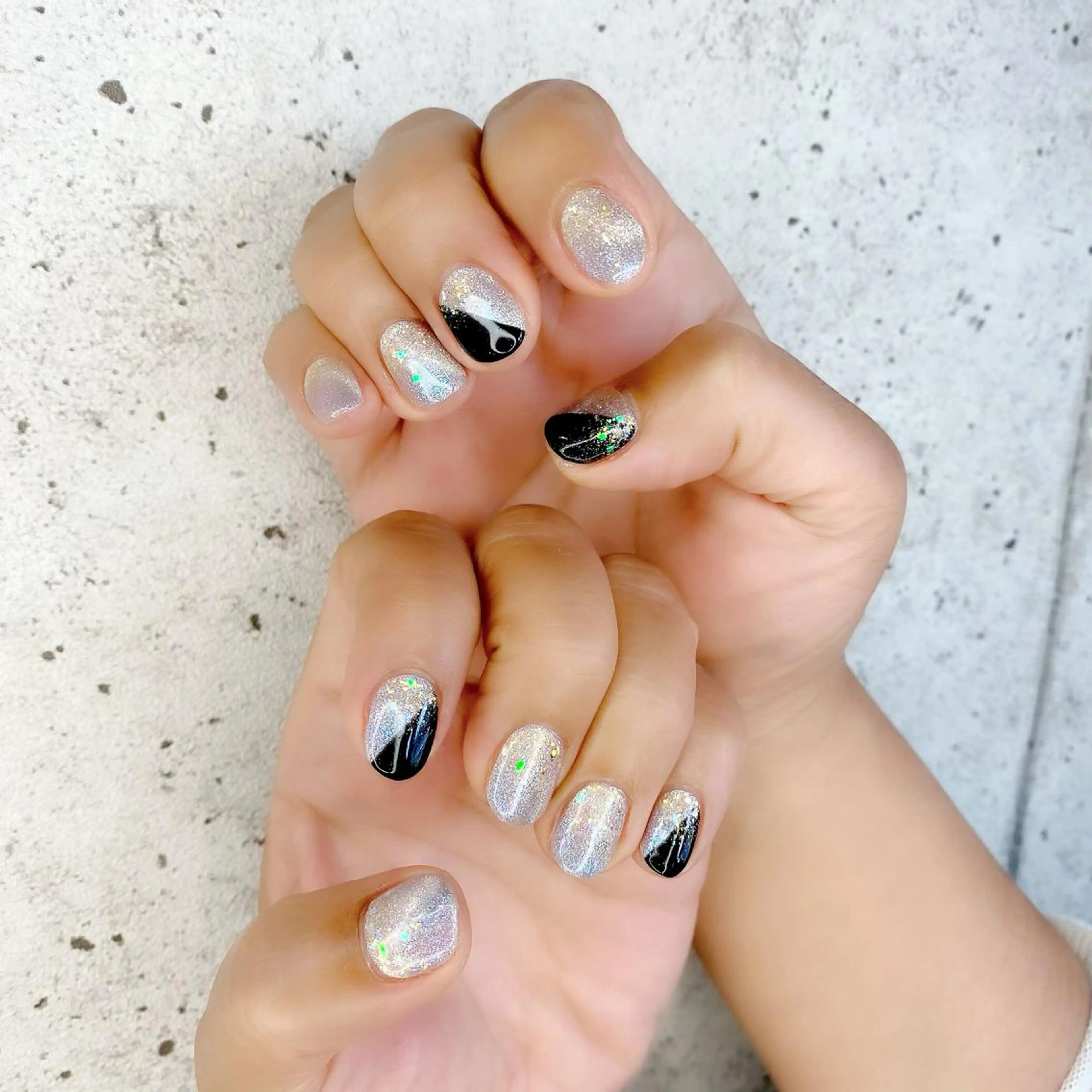 ショート カラー パーマ ヘアアレンジ メンズ キッズ ネイル マツエク・マツパ ユニコーンカラー ショートヘア フレンチネイル マグネットネイル ショートネイル ハンドネイル Salon Ｋのネイルデザイン