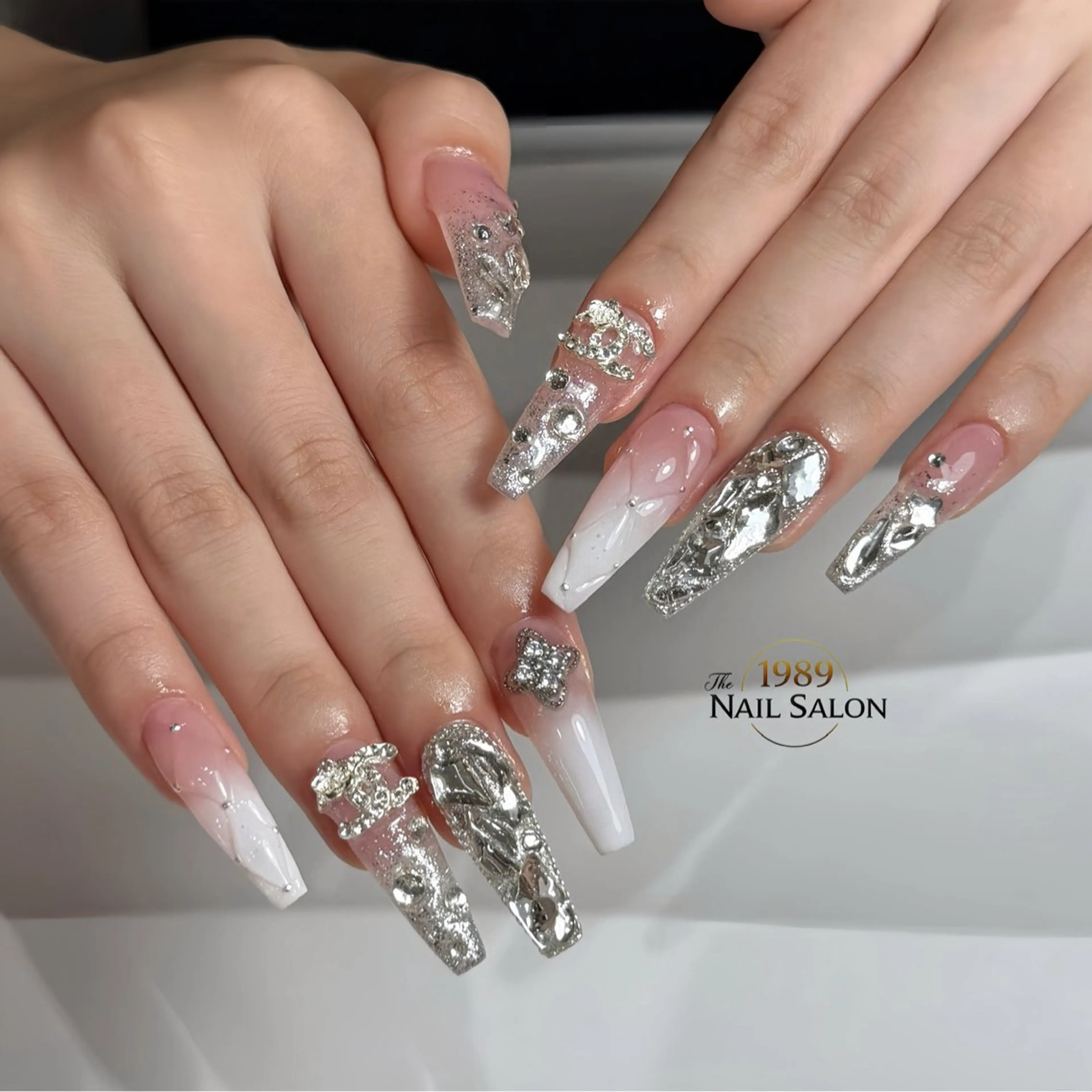 ネイル ハンドネイル The 1989 Nail Salonのネイルデザイン