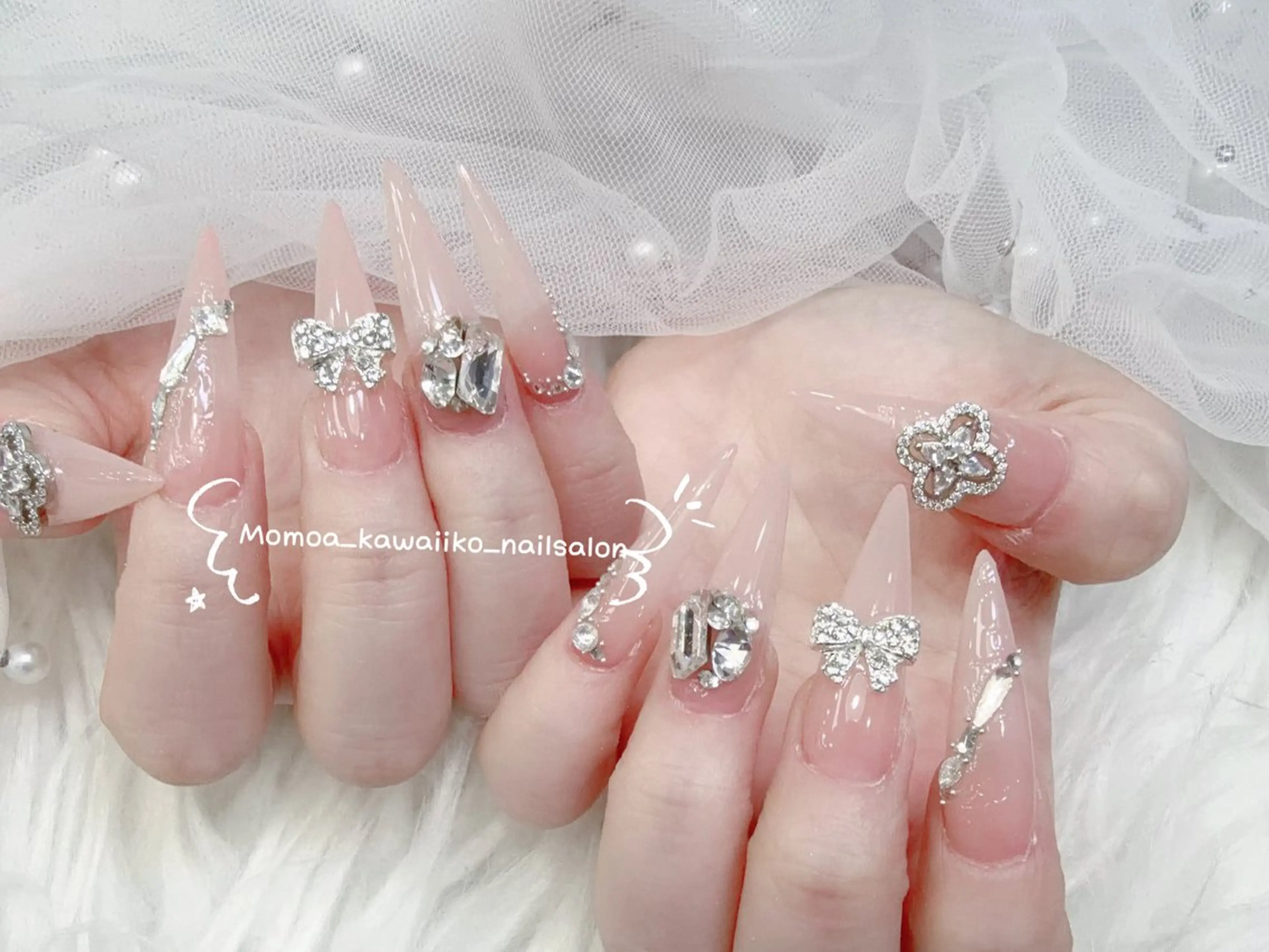 ネイル 成人式 マグネットネイル 大理石ネイル(マーブル) リボン 夏ネイル ハンドネイル MoMoA Nail ネイル長さ出し専門店のネイルデザイン