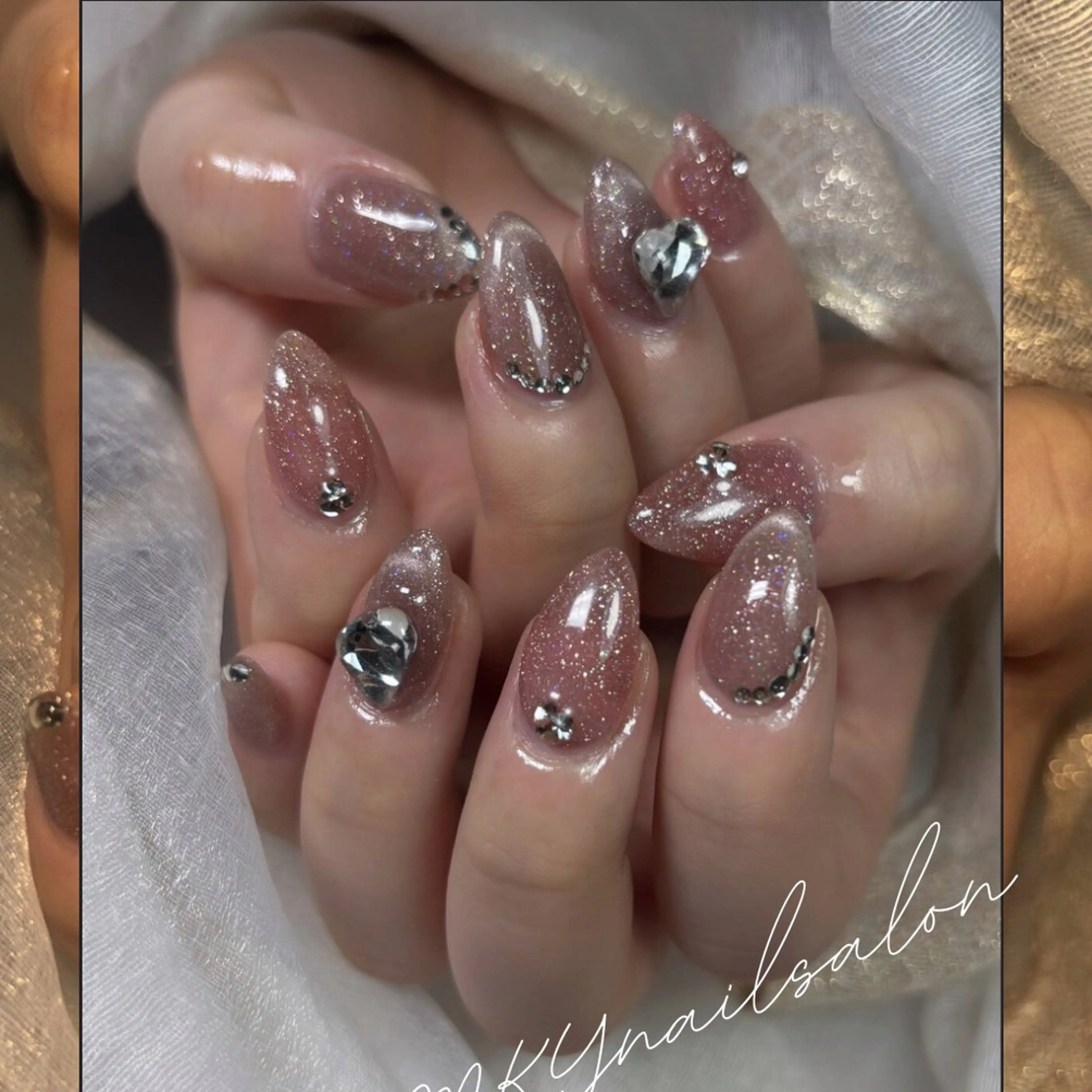 💅【オフ込み】24種✩キラキラワンホンネイル (🫧ウォーターケア+¥600)の写真