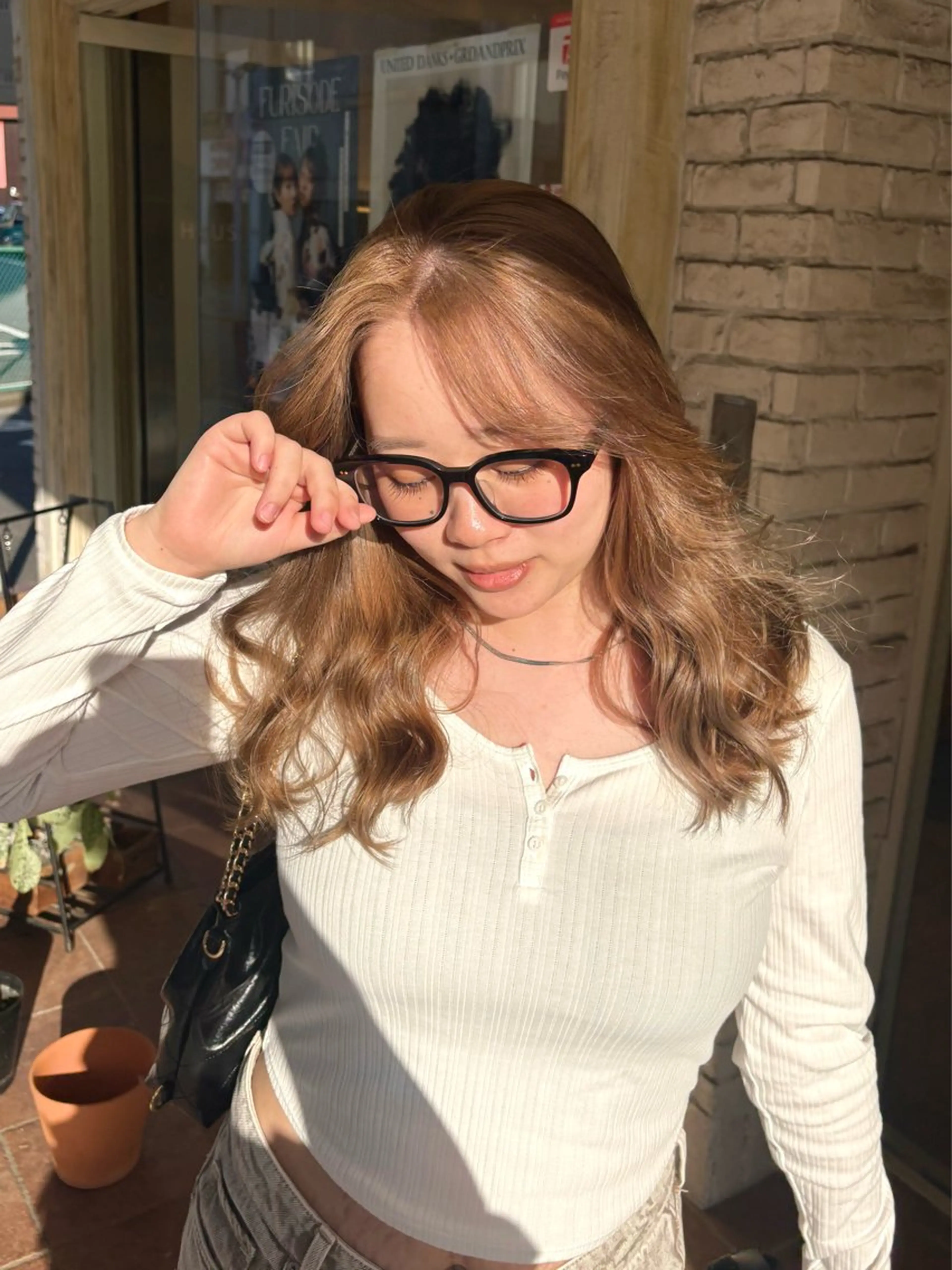 セミロング ヘアカラー ☀️個性派/横浜パ ーマ/暖色/ミミのヘアスタイル