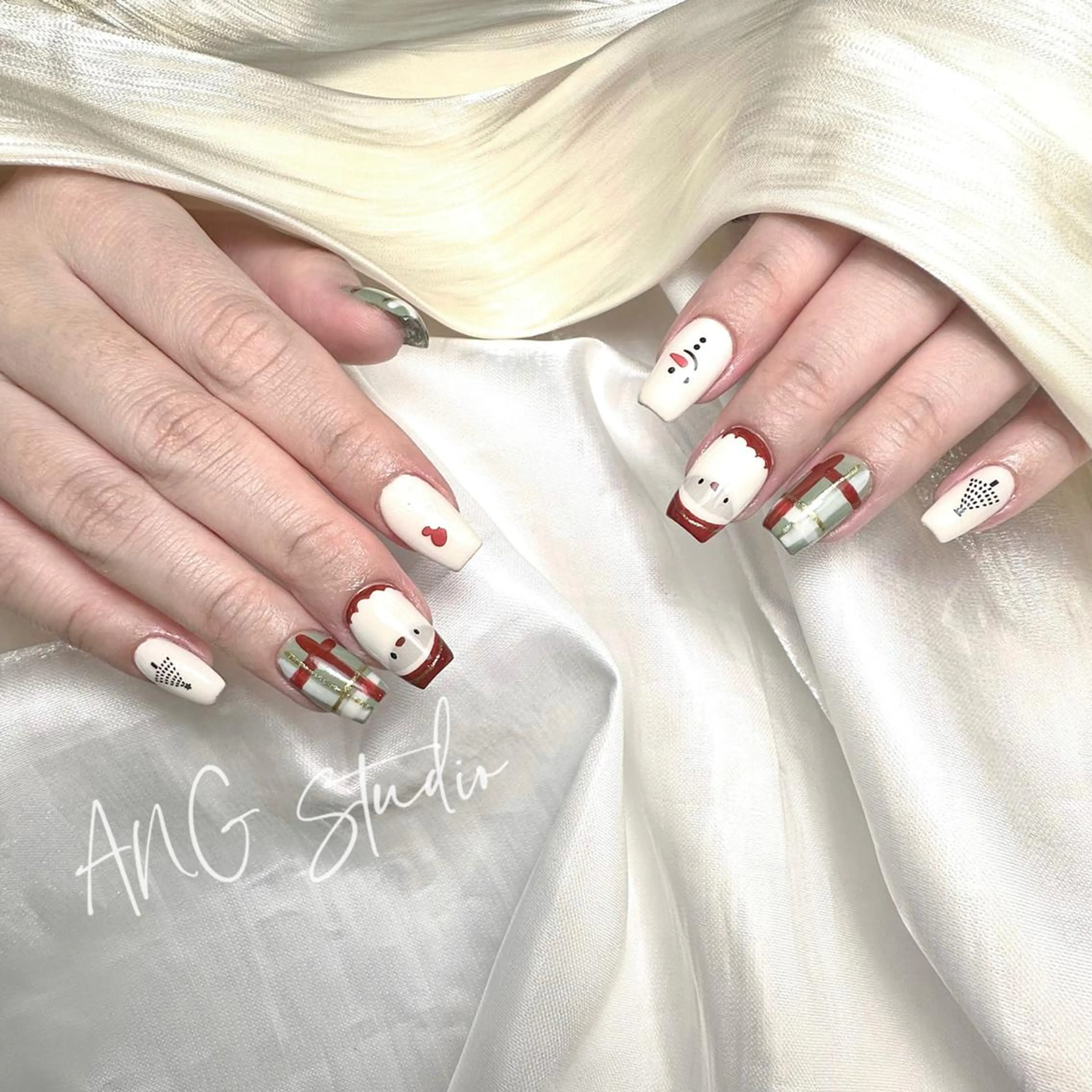 ネイル ミ ナミのネイルデザイン