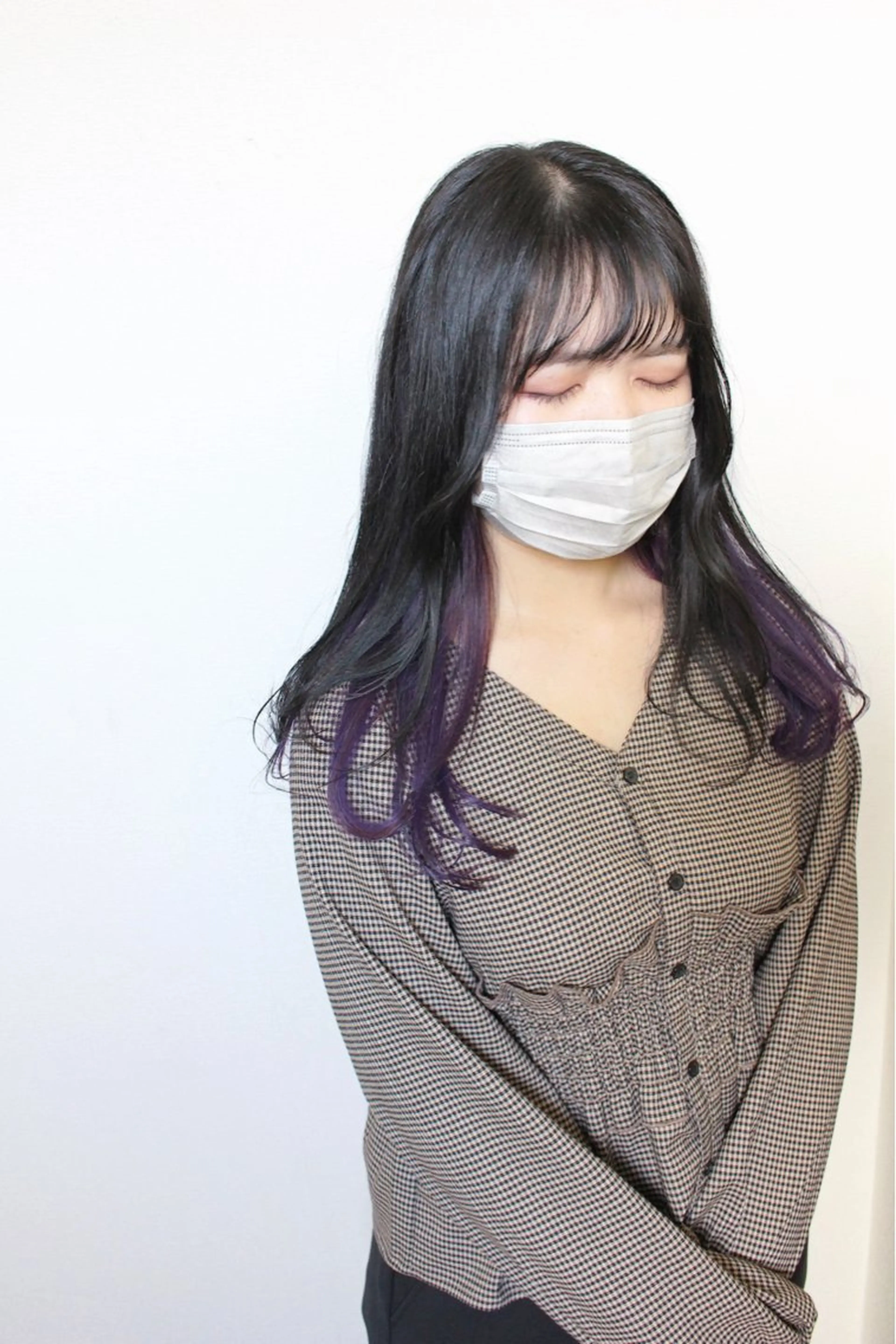 ロング カラー ブリーチ パープルカラー レイヤーカット ヘアカラー 土居 正季のヘアスタイル