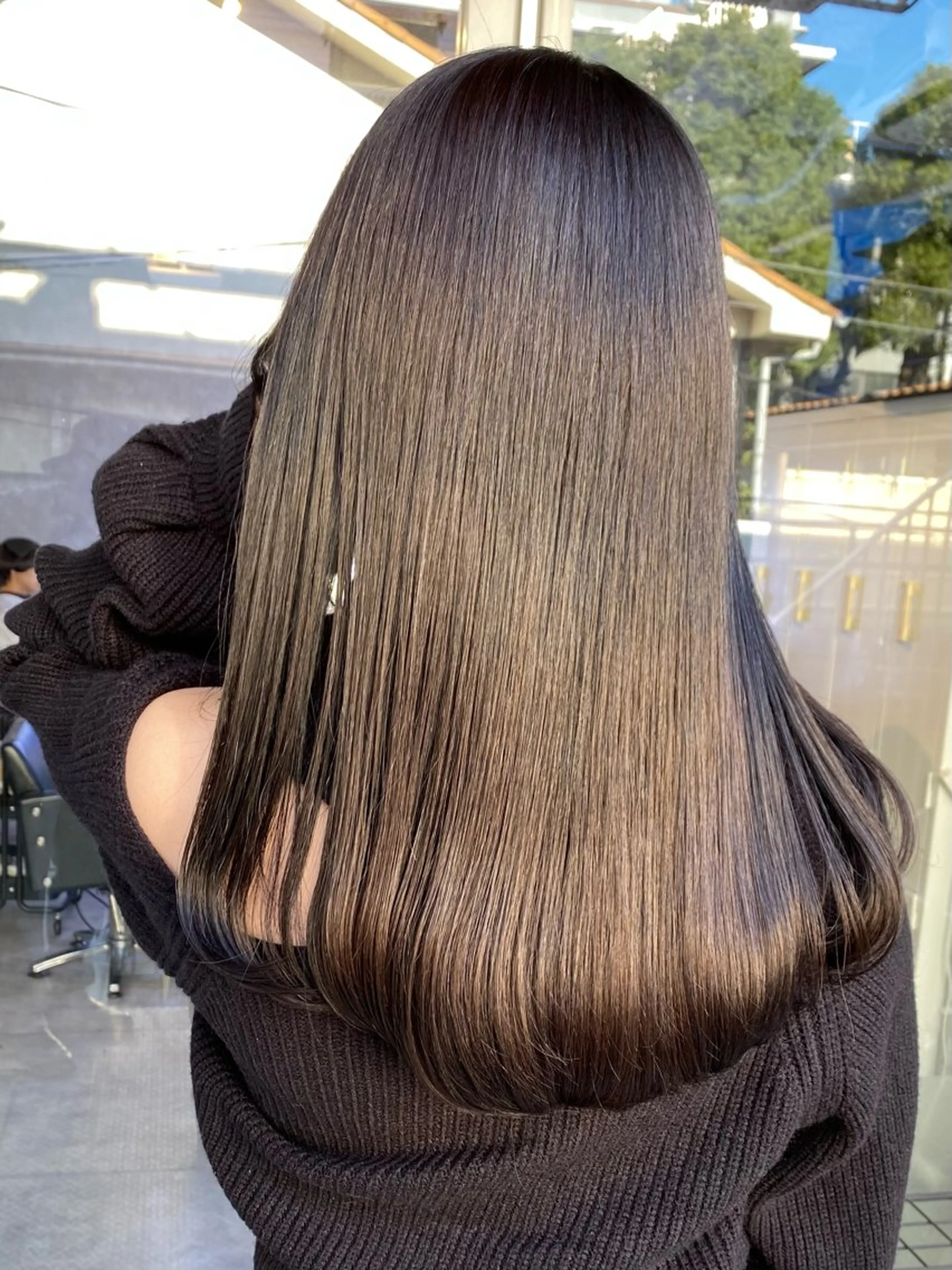 ロング カラー ブリーチ ケアブリーチ 透明感カラー ダブルカラー 髪質改善 カット ヘアカラー トリートメント 韓国風×透明感カラー 髪質改善オタベシンヤのヘアスタイル