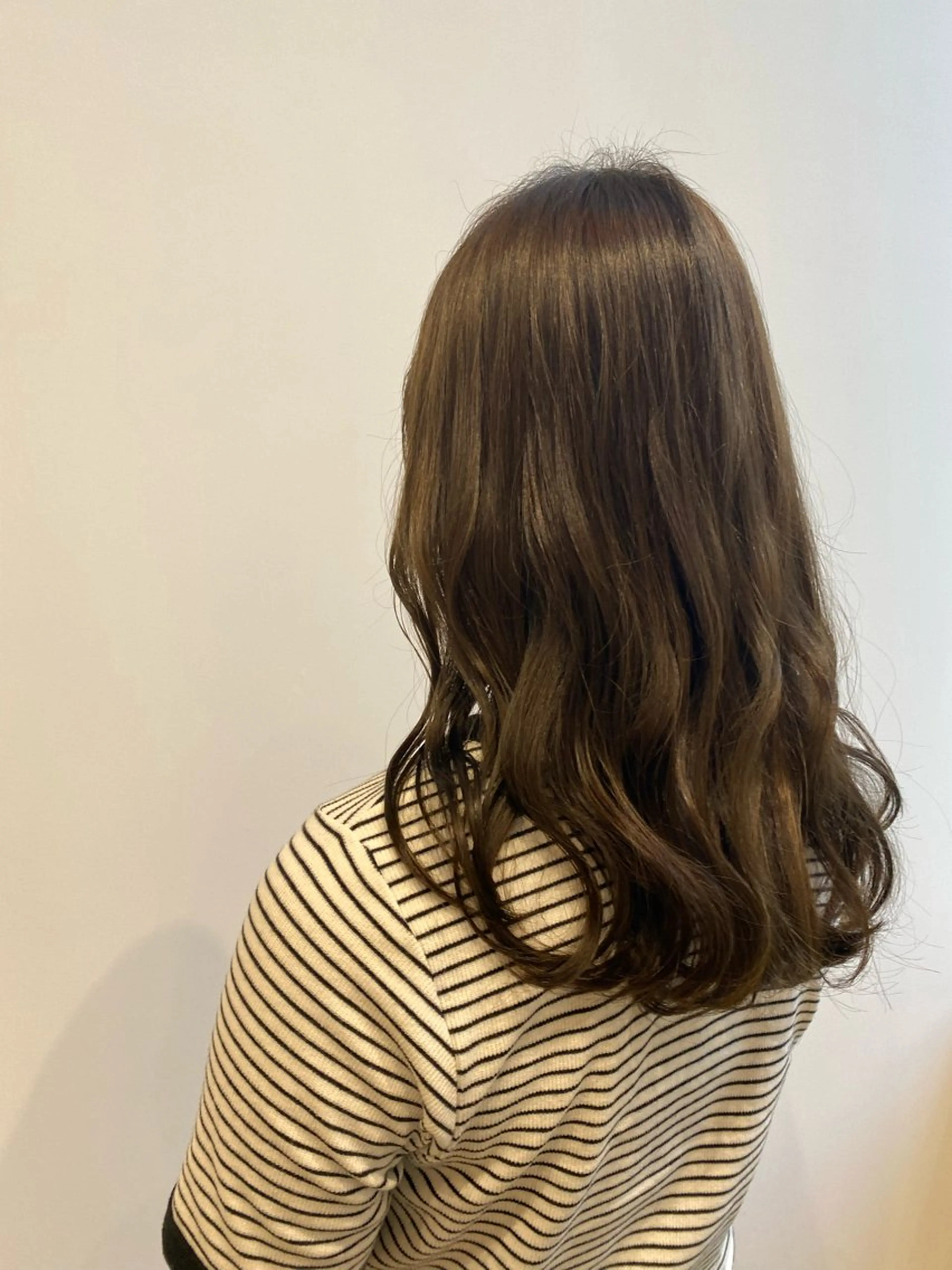 セミロング カラー ベージュカラー 🎀透明感ナチュラル ガーリー🎀yuhiのヘアスタイル