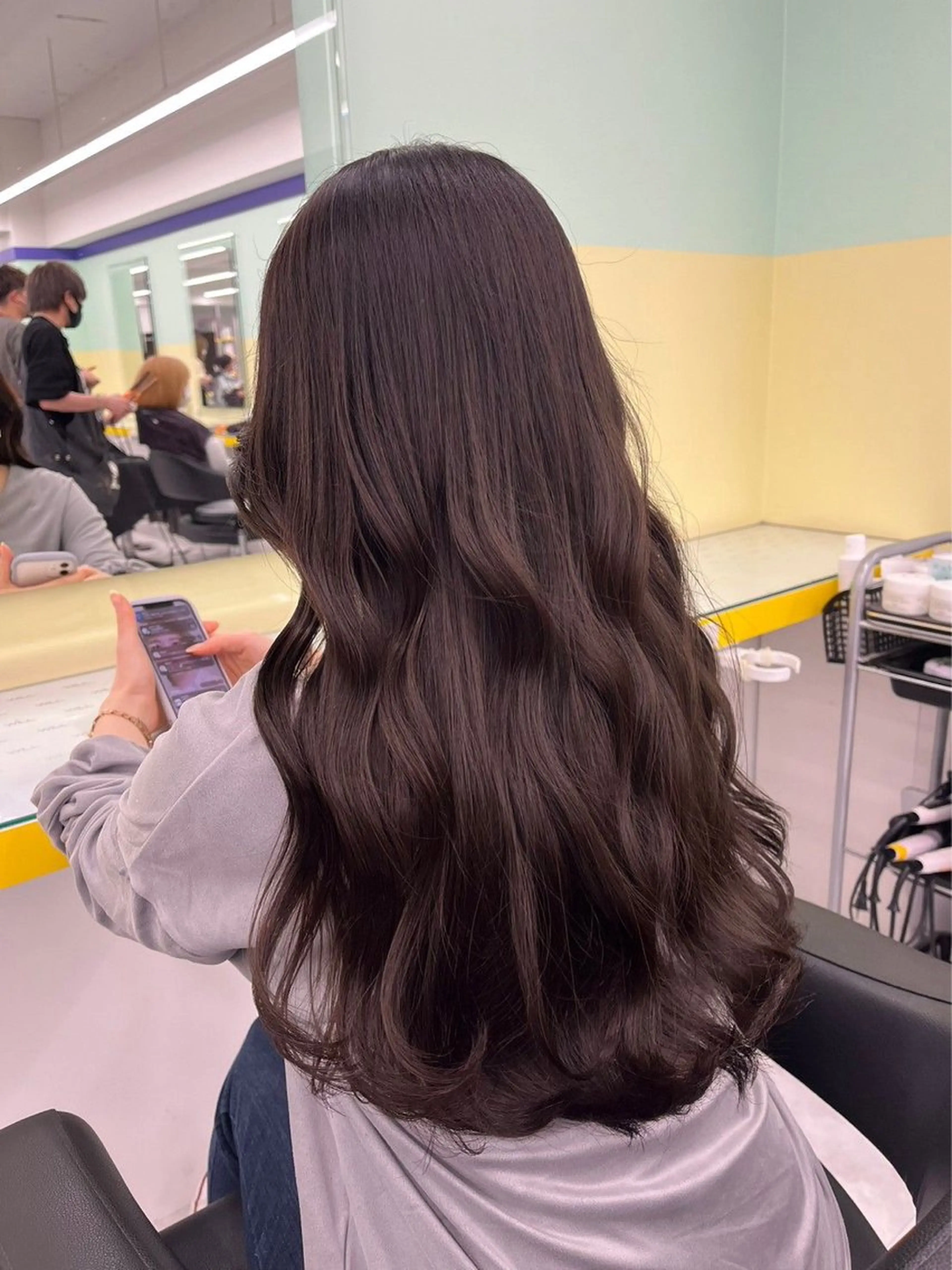 セミロング カラー ヘアアレンジ 🫧モテる💗ダメー ジレスハイトーン🫧のヘアスタイル