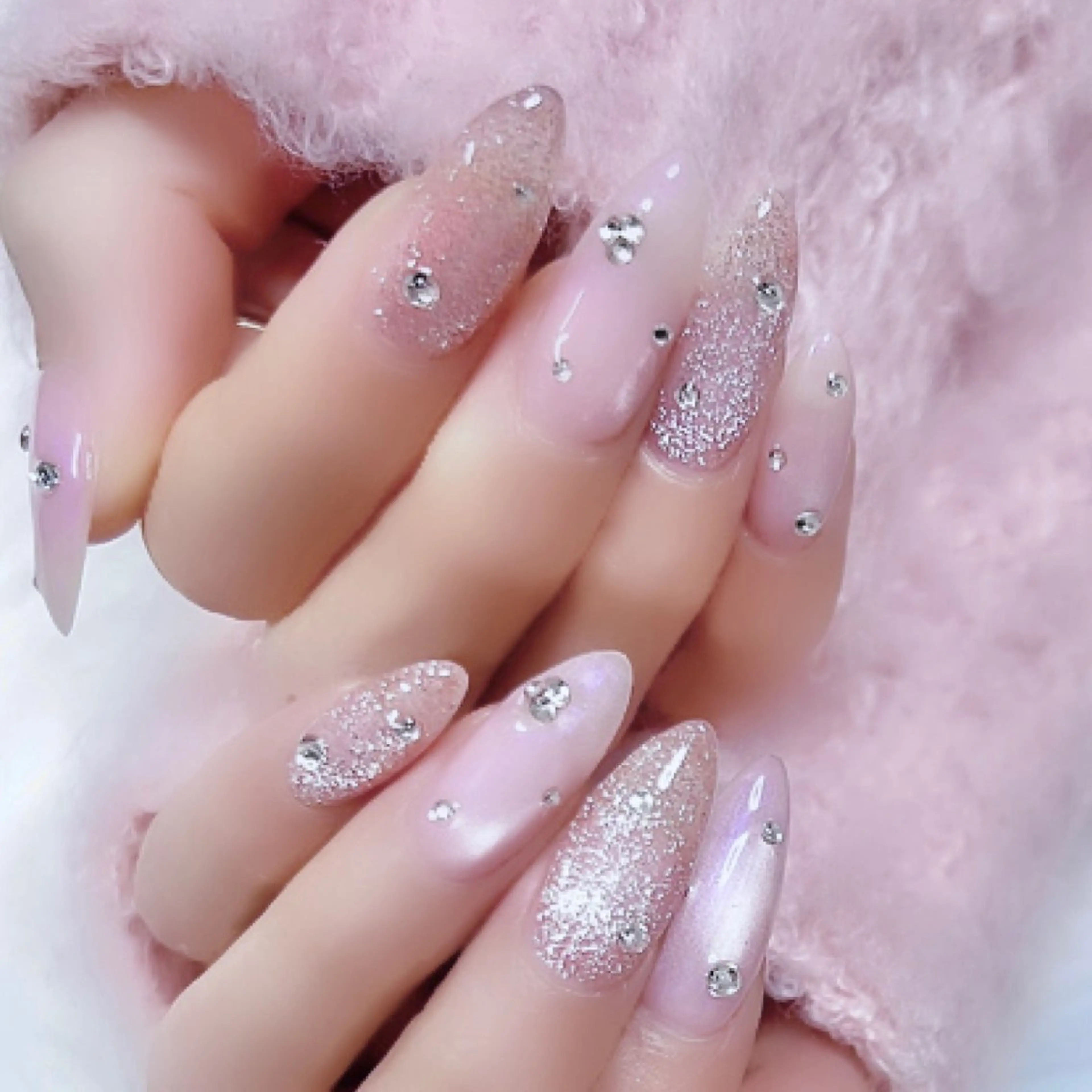 ネイル ジェルネイル ハート ホログラムネイル 韓国ネイル ニュアンスネイル 🩵池袋heart nail🩵のネイルデザイン