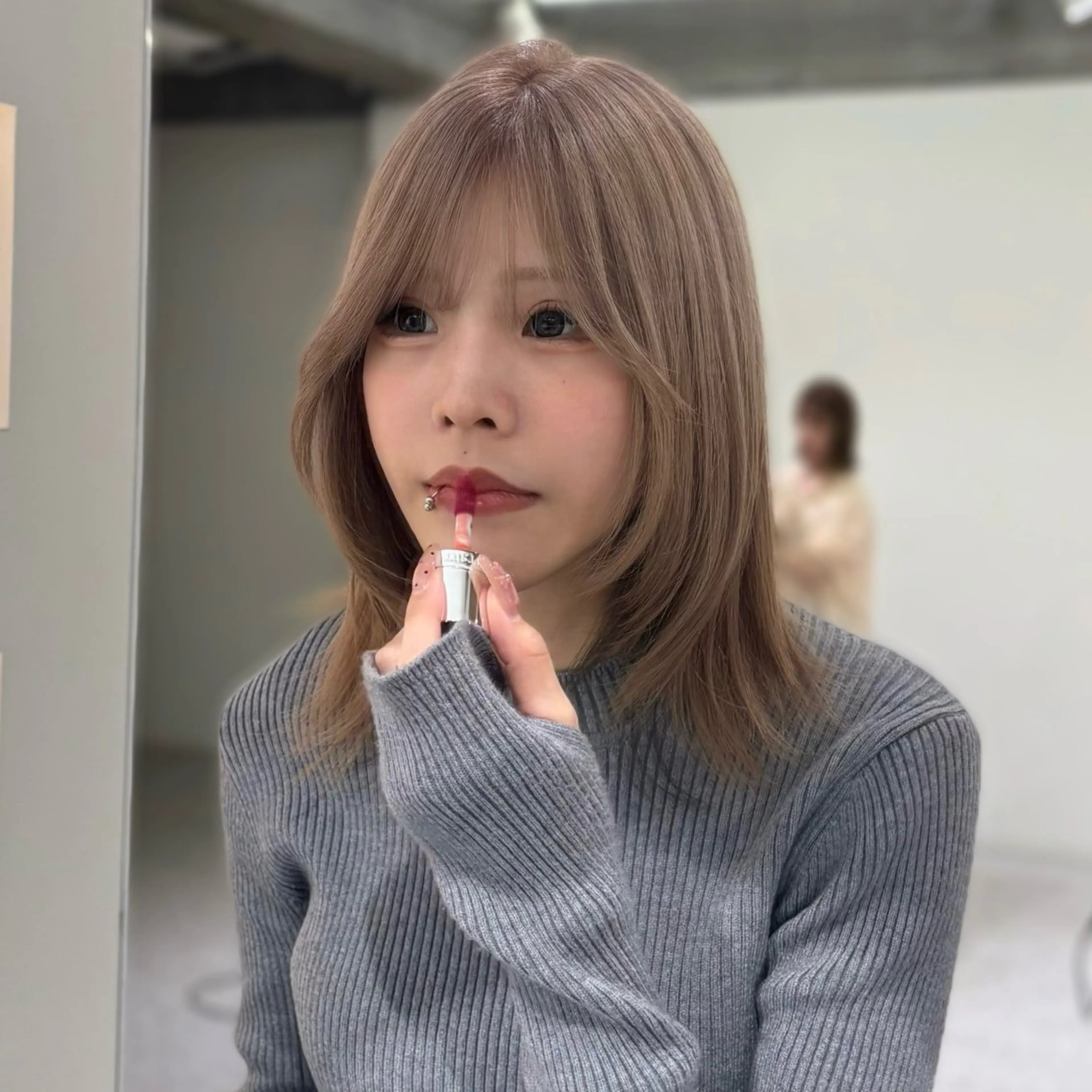 セミロング カット ヘアカラー トリートメント 服部 沙弥佳のヘアスタイル