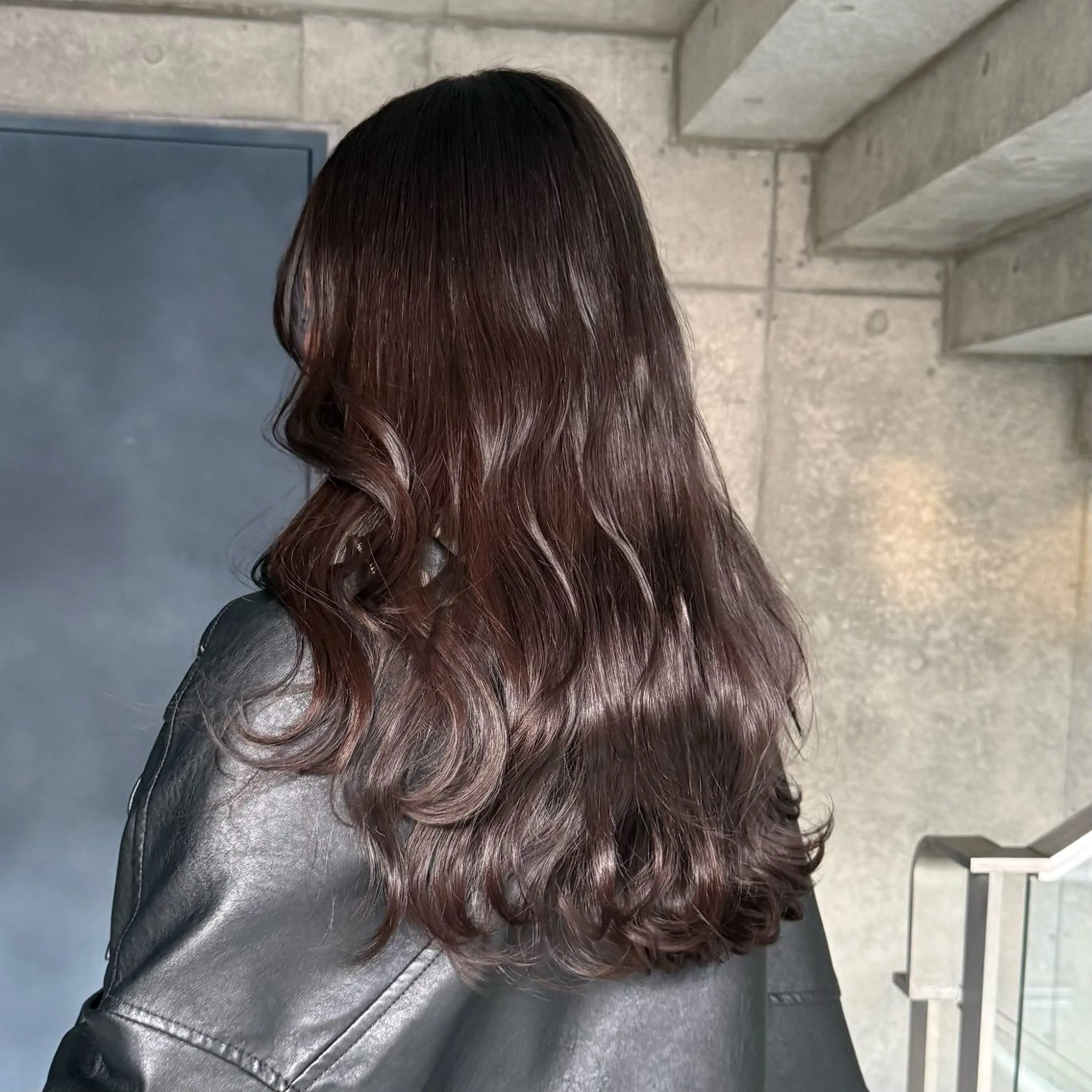 カラー RINA .のヘアスタイル