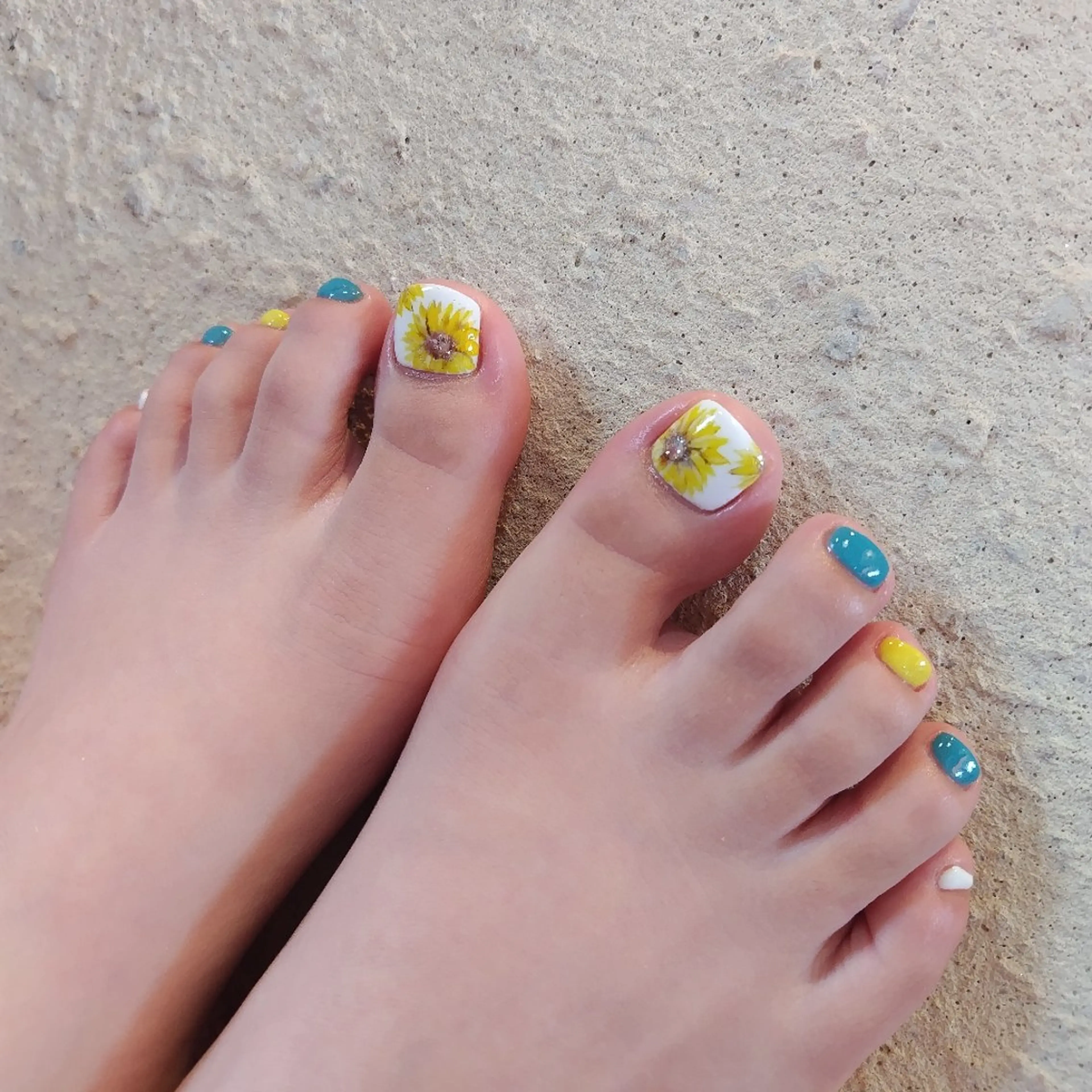 ネイル EASTHAM 吉田 毬乃のネイルデザイン