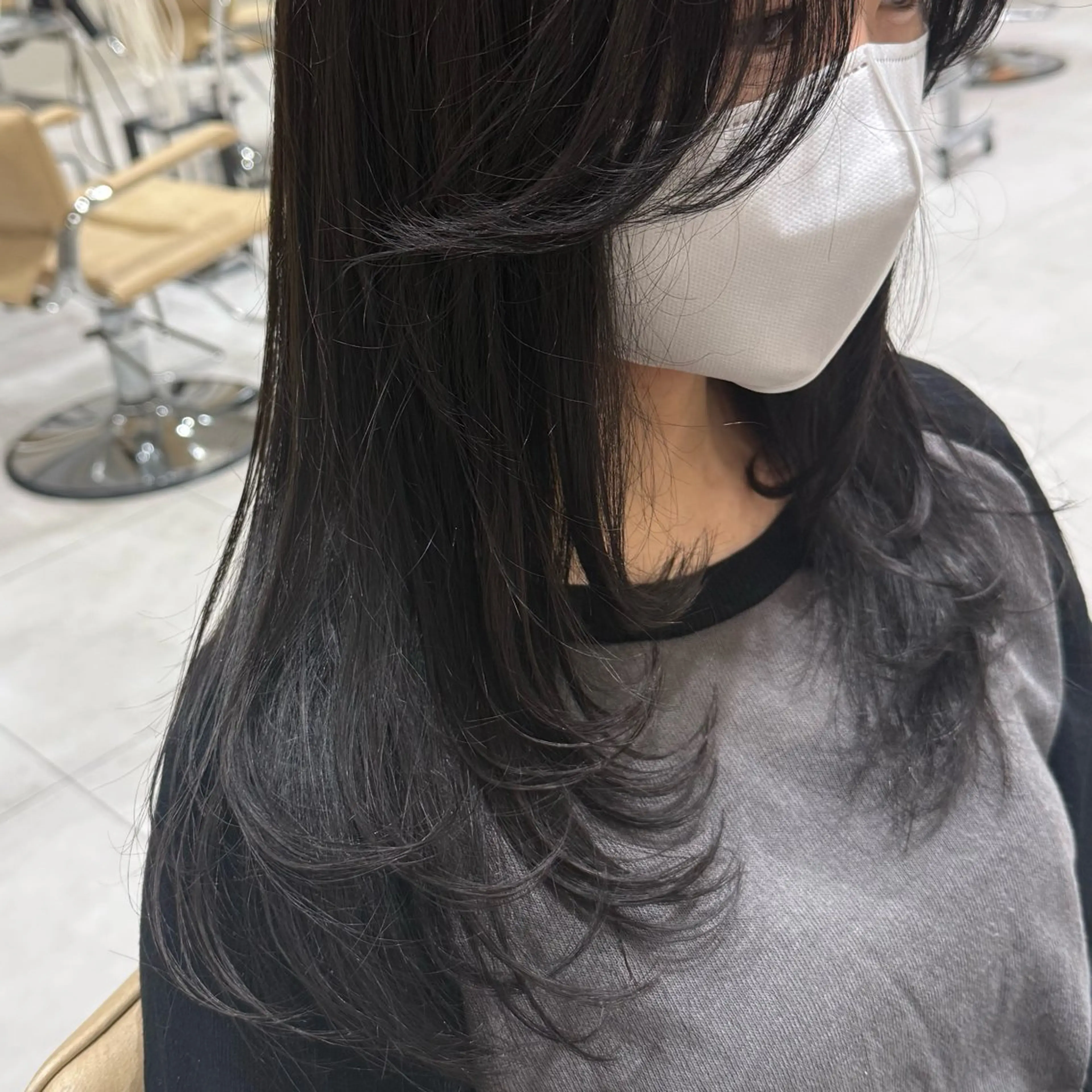 ロング レイヤーカット カット トリートメント 韓国レイヤー｜ 透明感カラー｜ココナのヘアスタイル