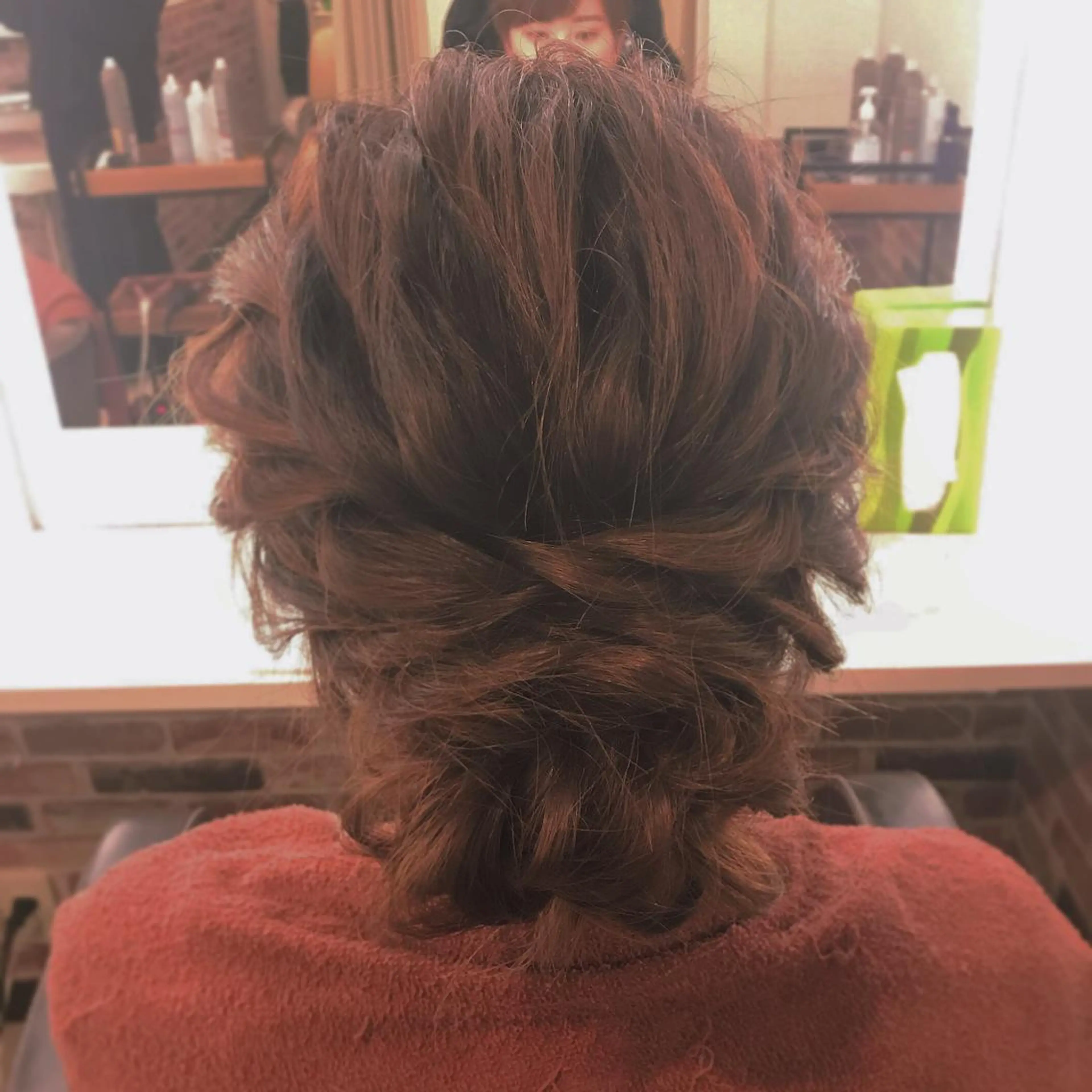 セミロング ヘアアレンジ タニモト ユイのヘアスタイル