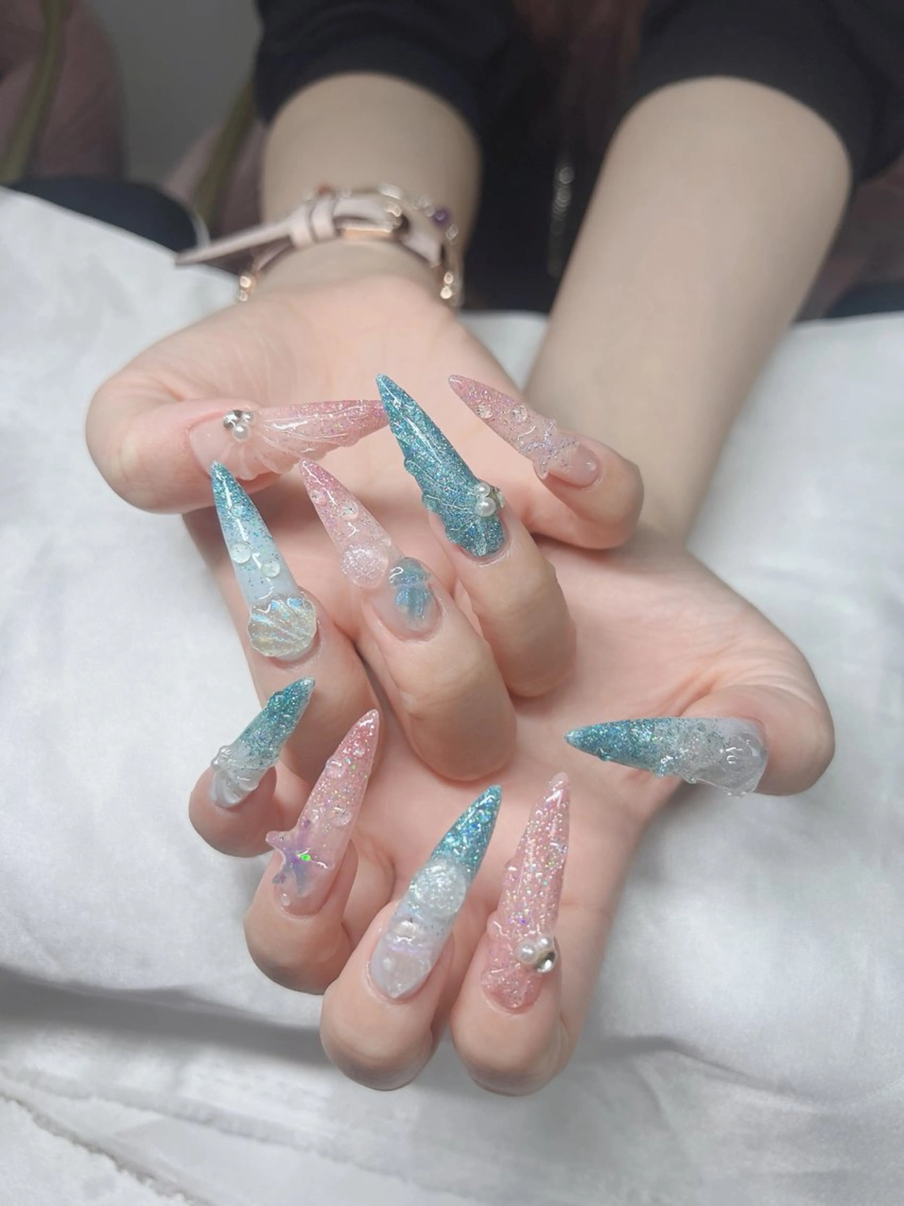 ネイル オーロラネイル チークネイル 長さ出し フットネイル フレンチネイル ハンドネイル Lee Nails チップ長さだし専門店のネイルデザイン