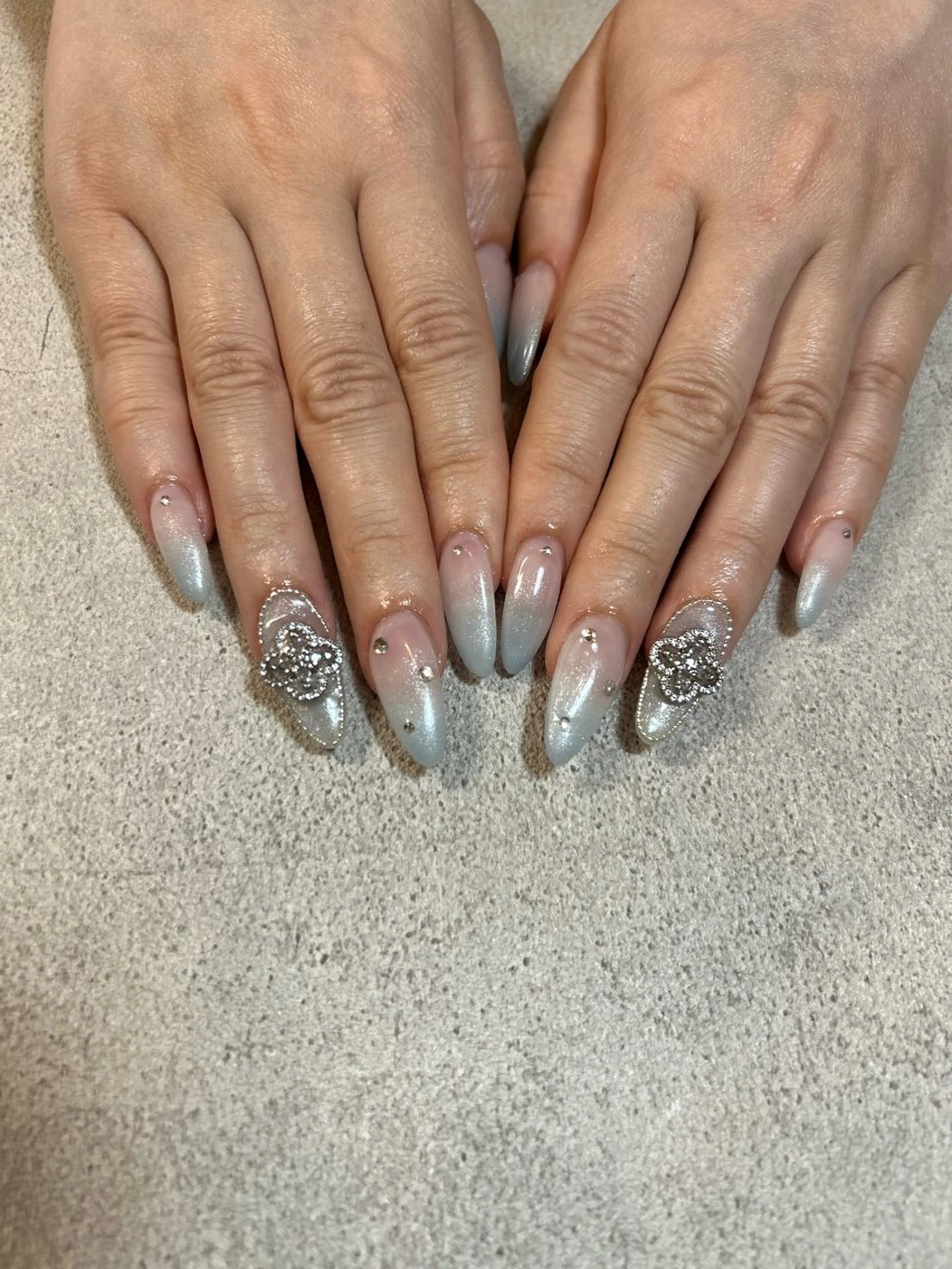 ネイル amunail浦川 歩のネイルデザイン