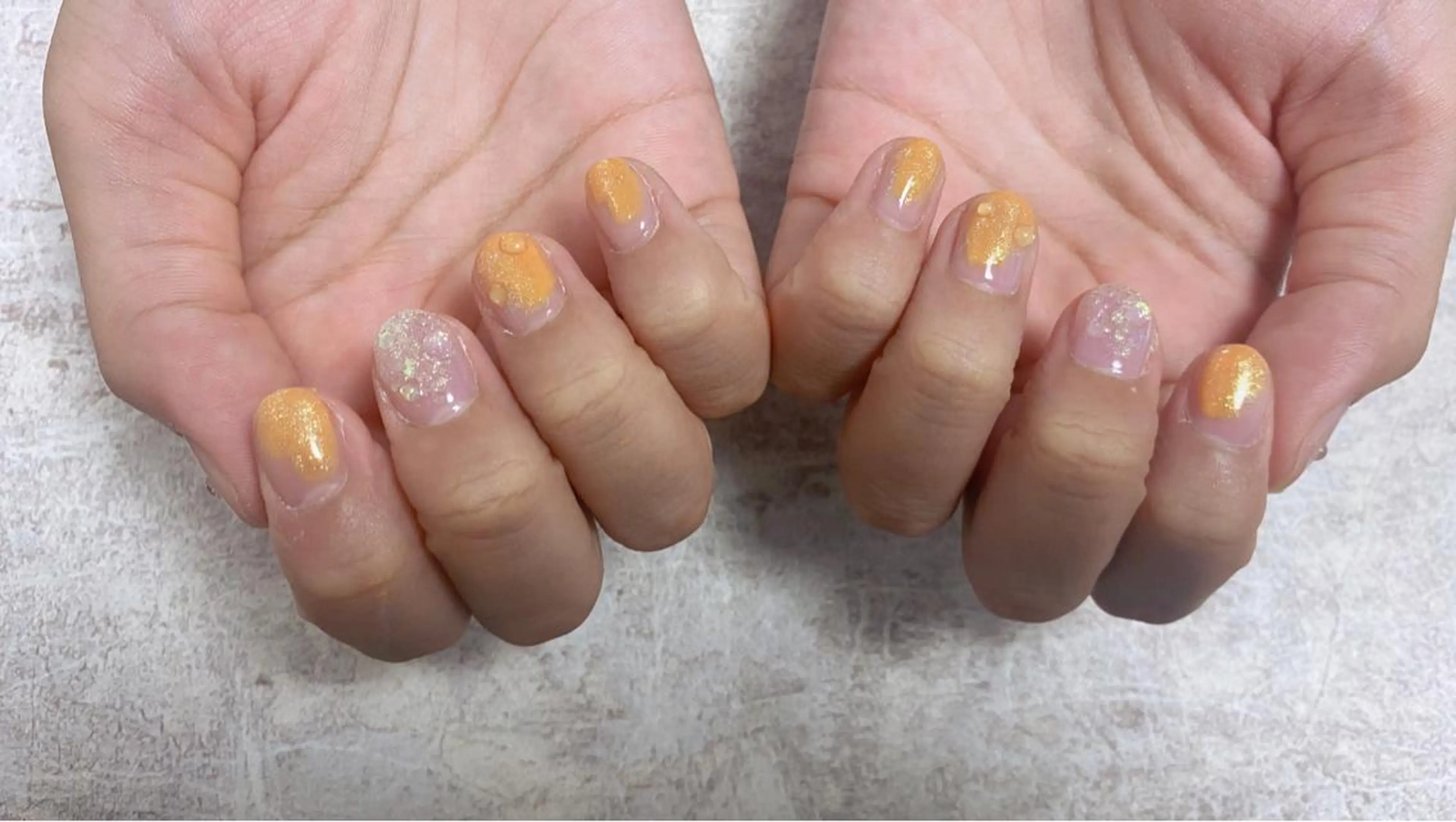 ネイル mogunail &blowのネイルデザイン
