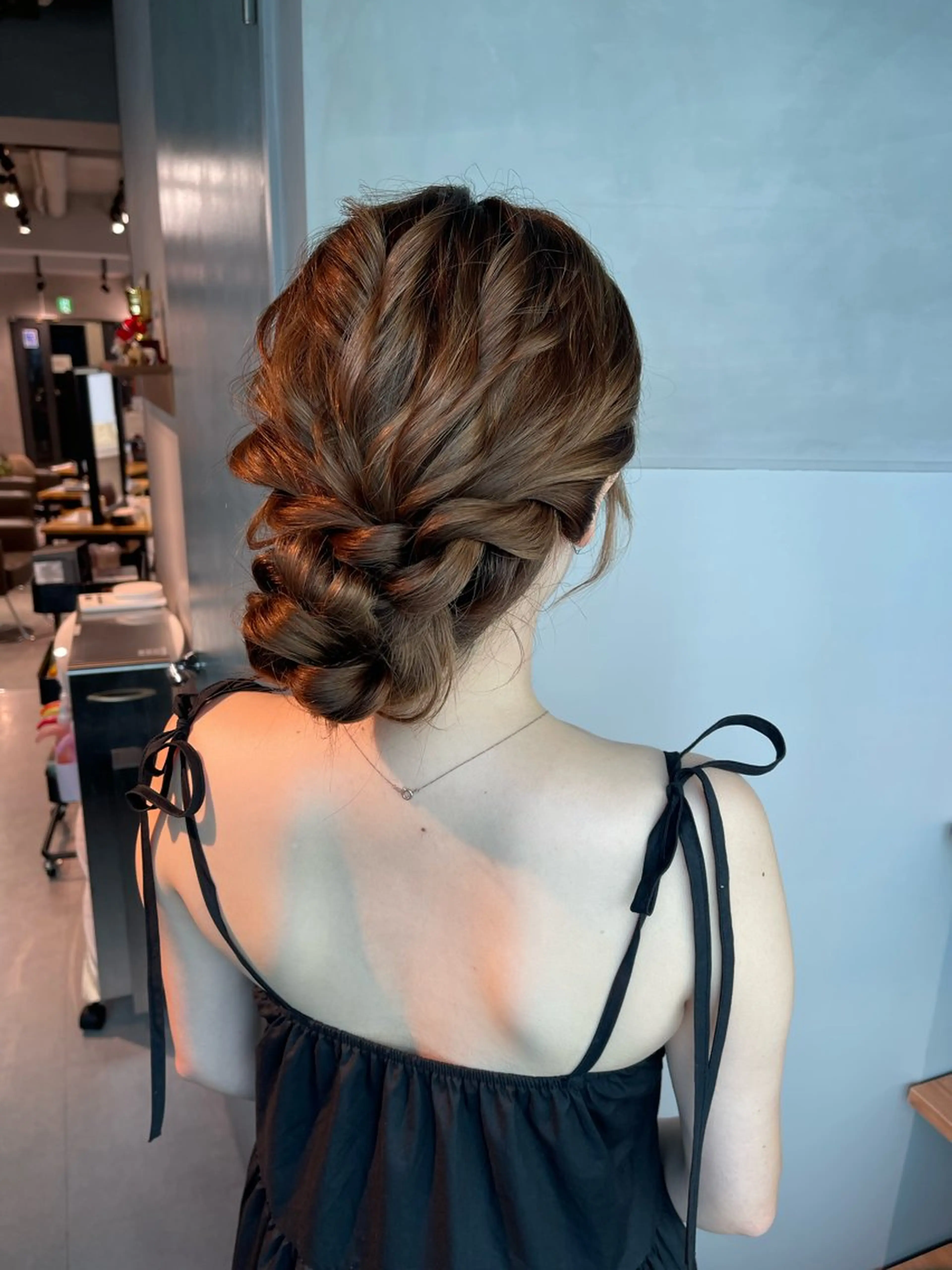 ヘアアレンジ ポニーテール 結婚式・ブライダル 卒業式のヘアスタイル ヘアセット charm《銀座》 ヘアセット/縮毛矯正のヘアスタイル