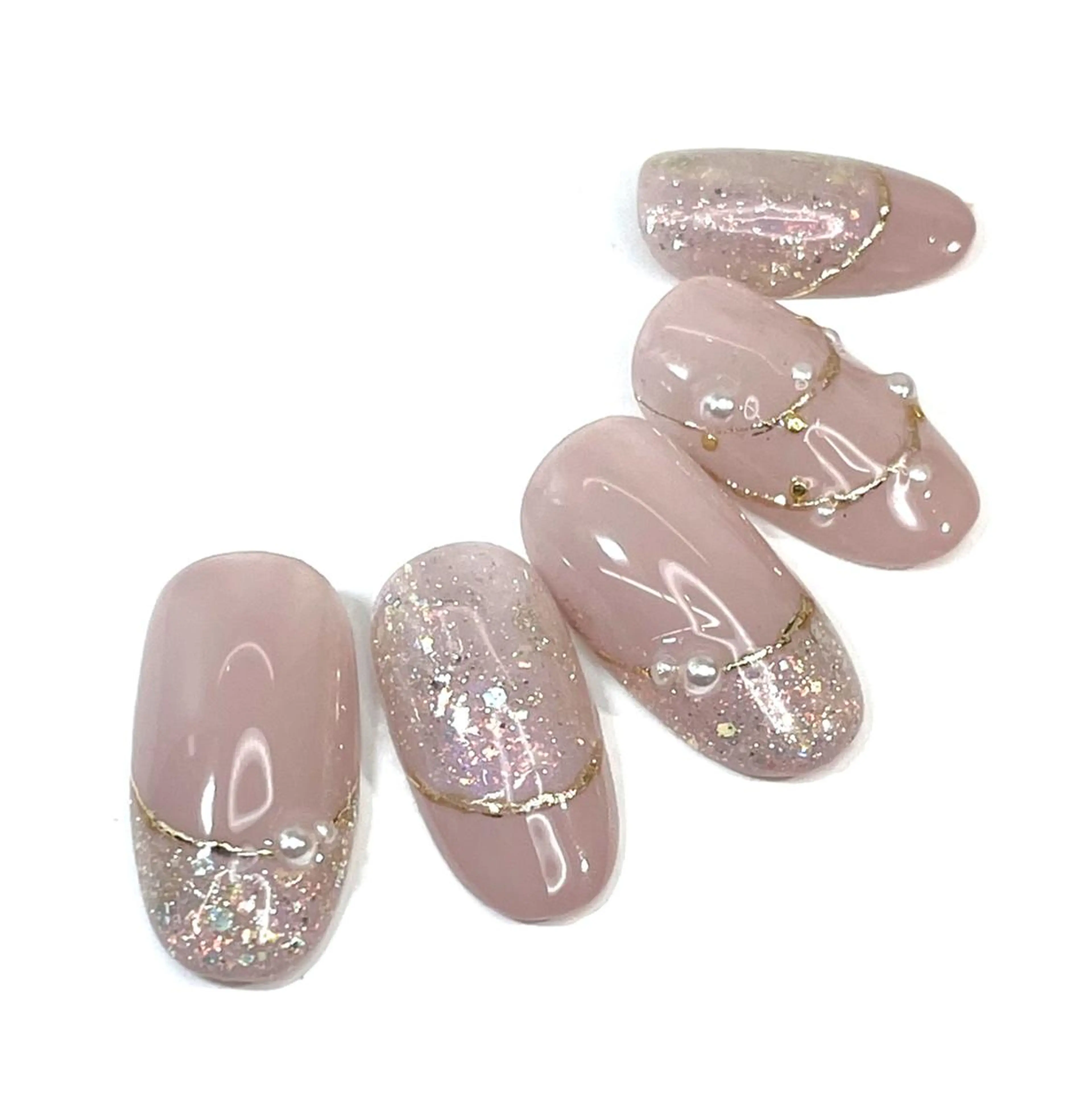 ネイル フレンチネイル キラキラネイル ワンカラーネイル イワサキ  のネイルデザイン