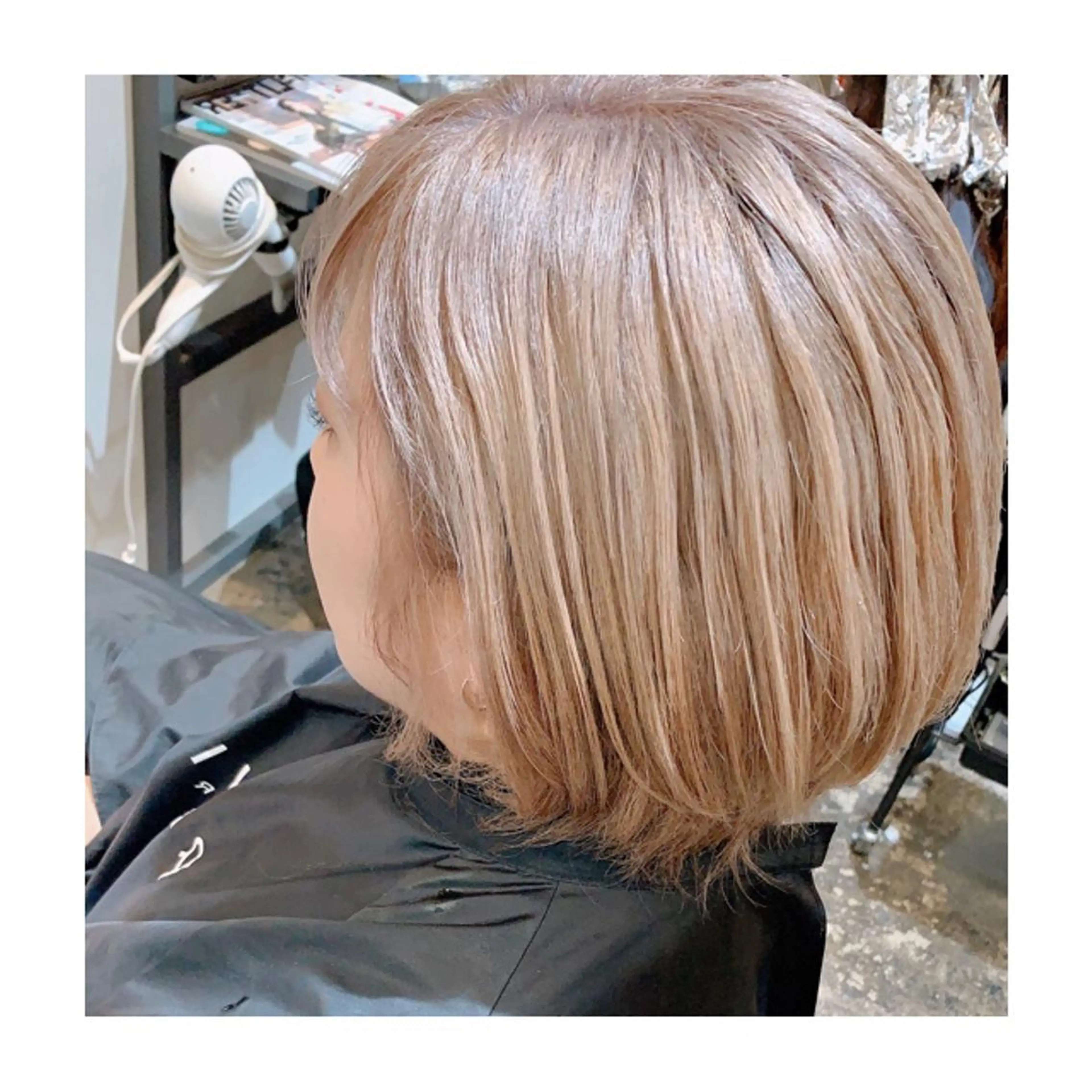 ショート カラー UMEDA FIGAROのヘアスタイル