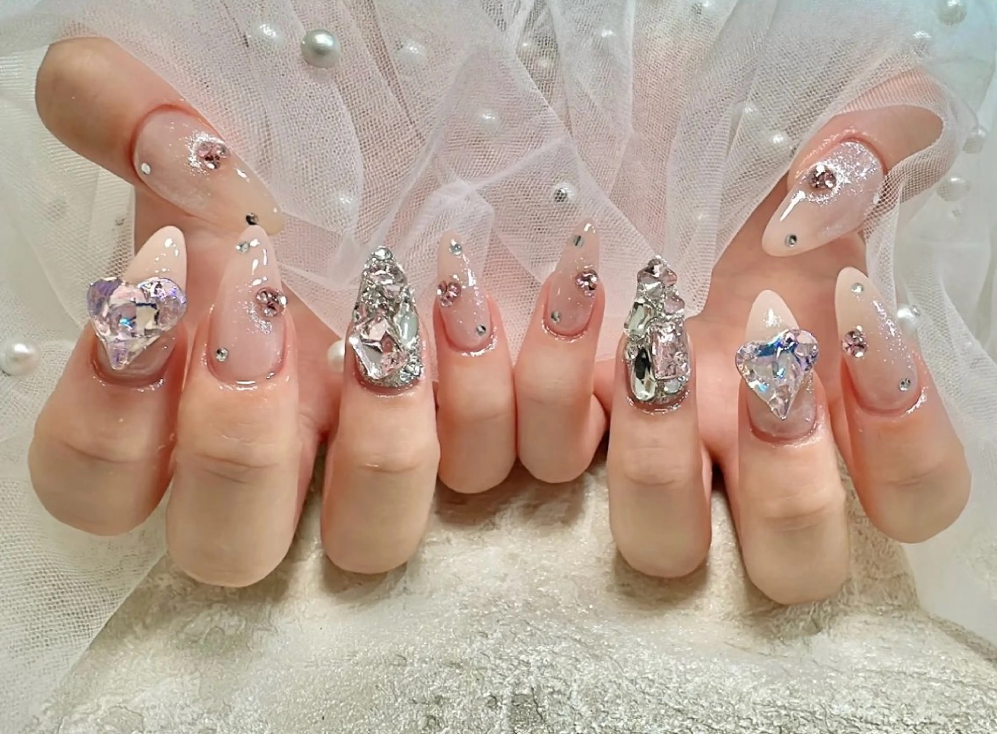 ネイル アートネイル チークネイル 長さ出し フラッシュネイル キラキラネイル ハンドネイル ハンドケア For you. Nail Salonのネイルデザイン