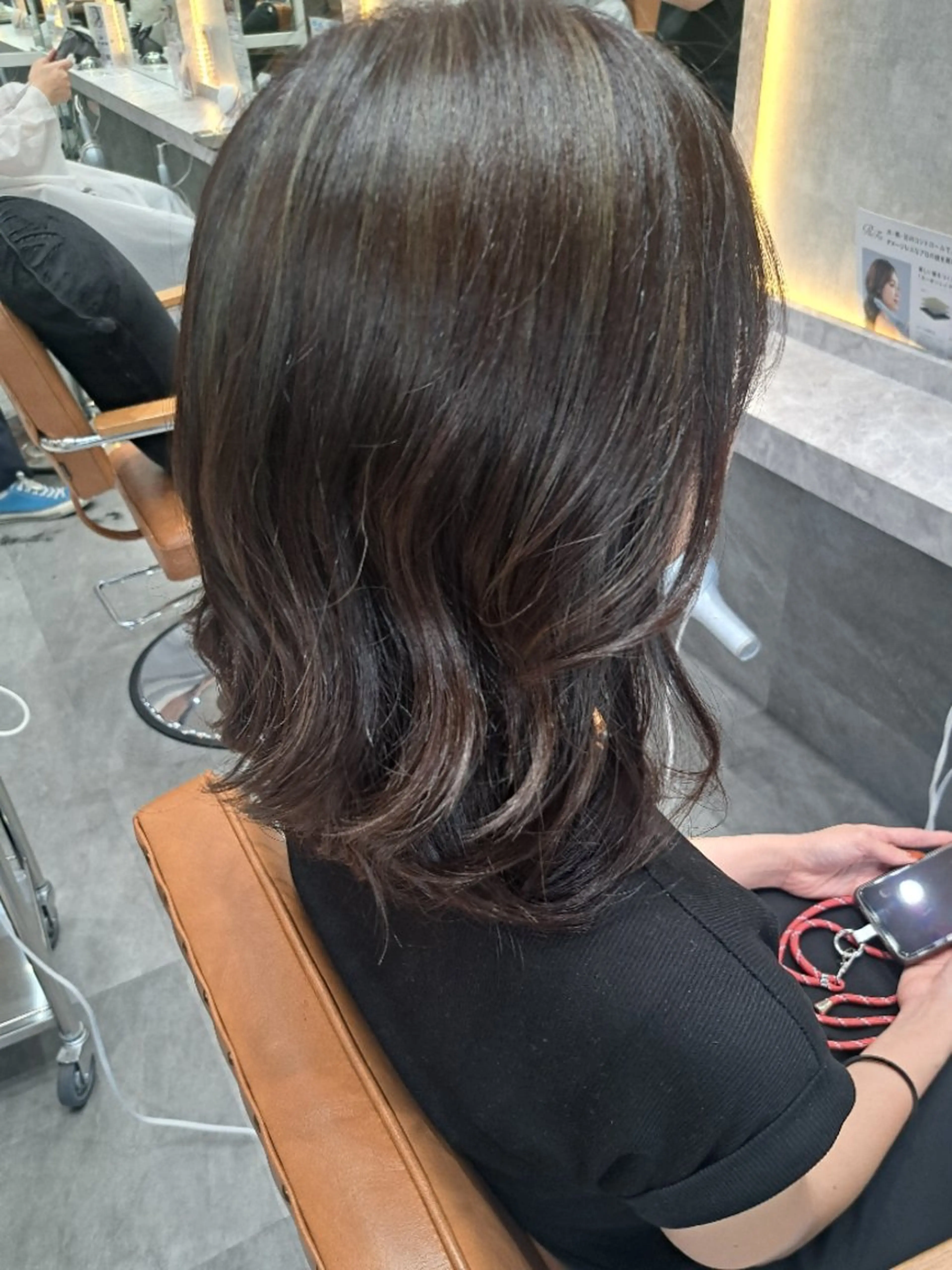 カラー アッシュ ホワイトアッシュ カット 関口 知佳のヘアスタイル