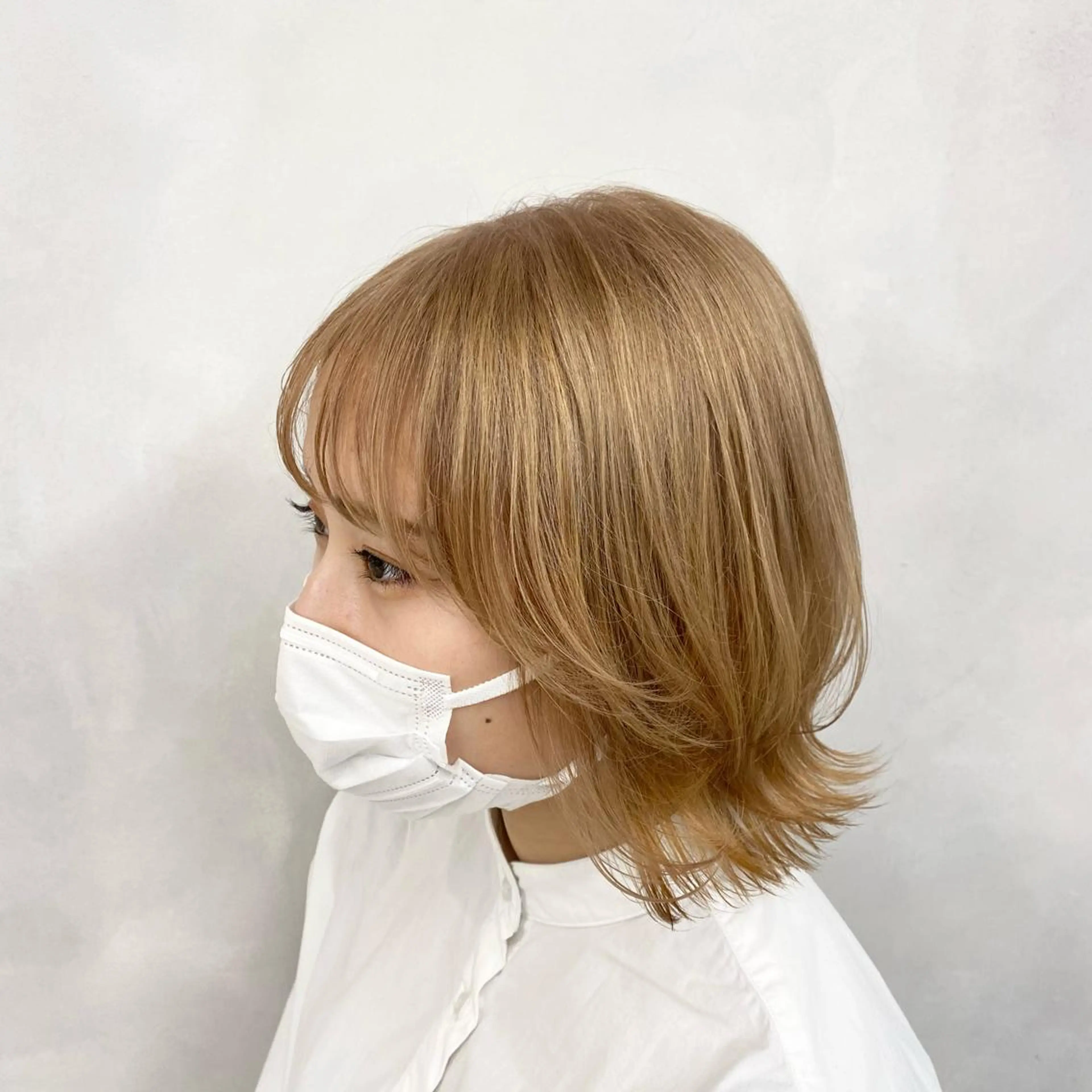 ショート カラー 🩵ブリーチカラー 🐈MIORI🩵のヘアスタイル
