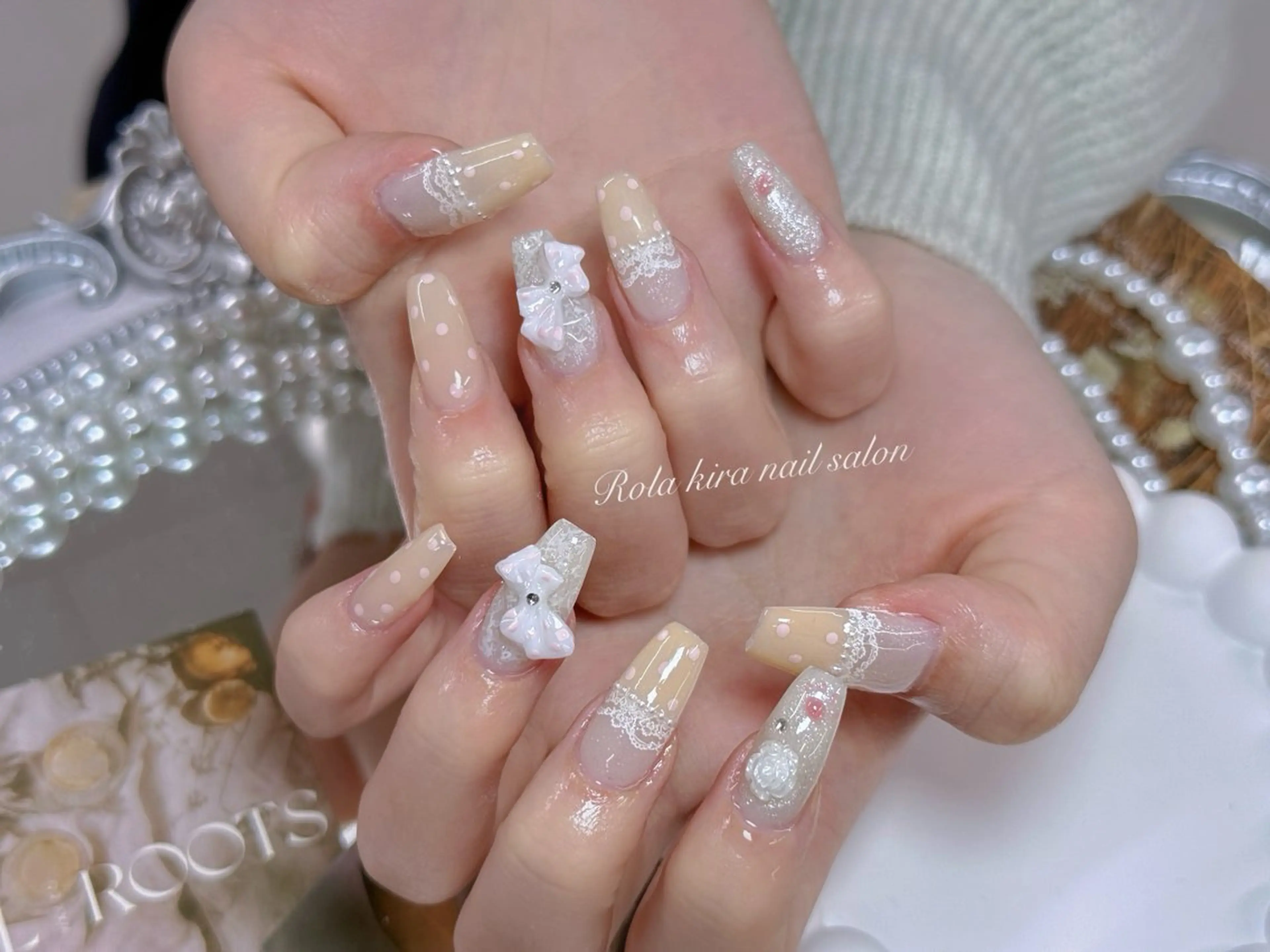 ネイル オーロラネイル チークネイル 長さ出し フットネイル フレンチネイル ハンドネイル Rola kira 麗のネイルデザイン