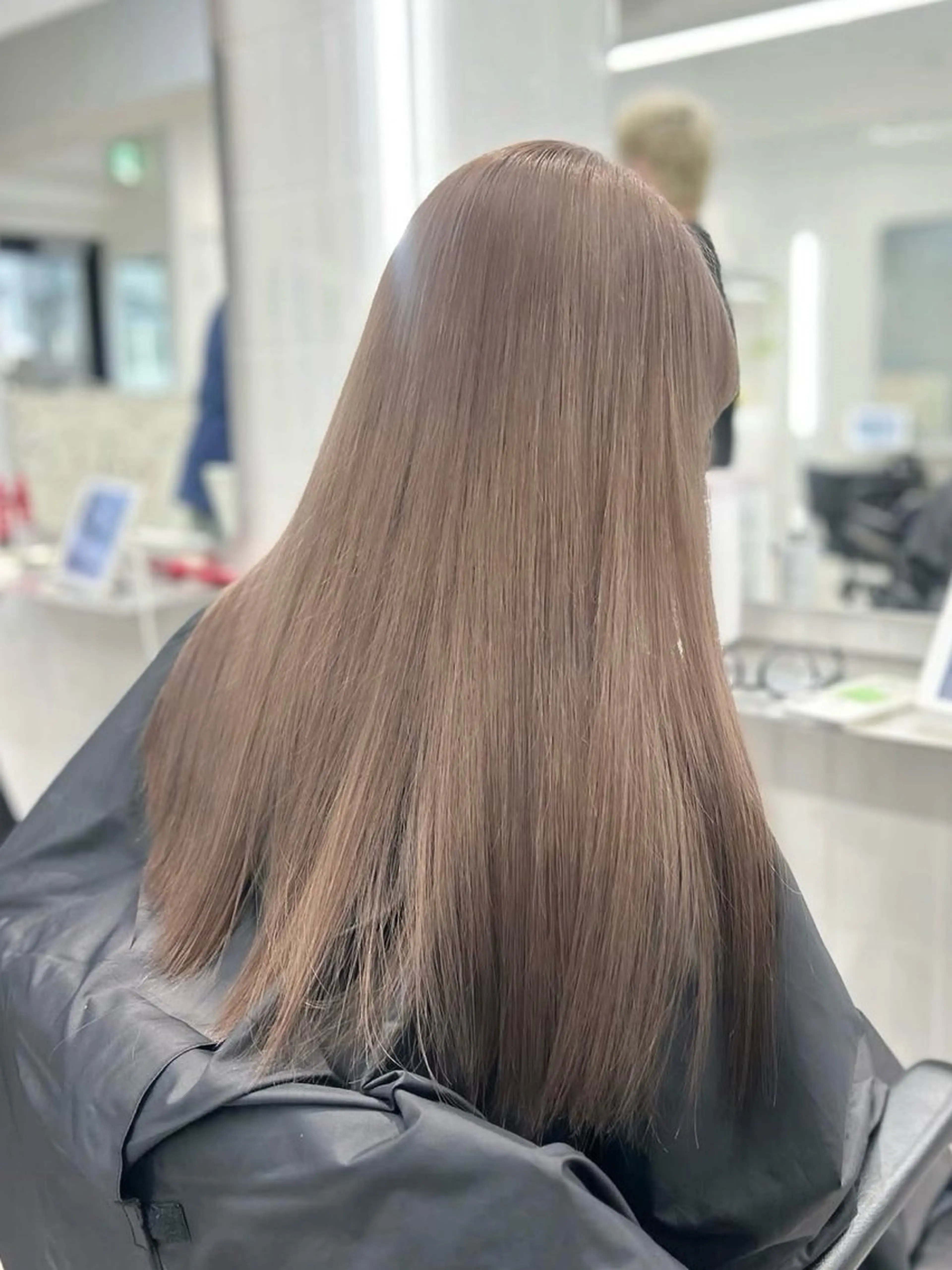 ロング ヘアカラー トリートメント saho😶️️꙳⟡ ミルクティーベージュのヘアスタイル