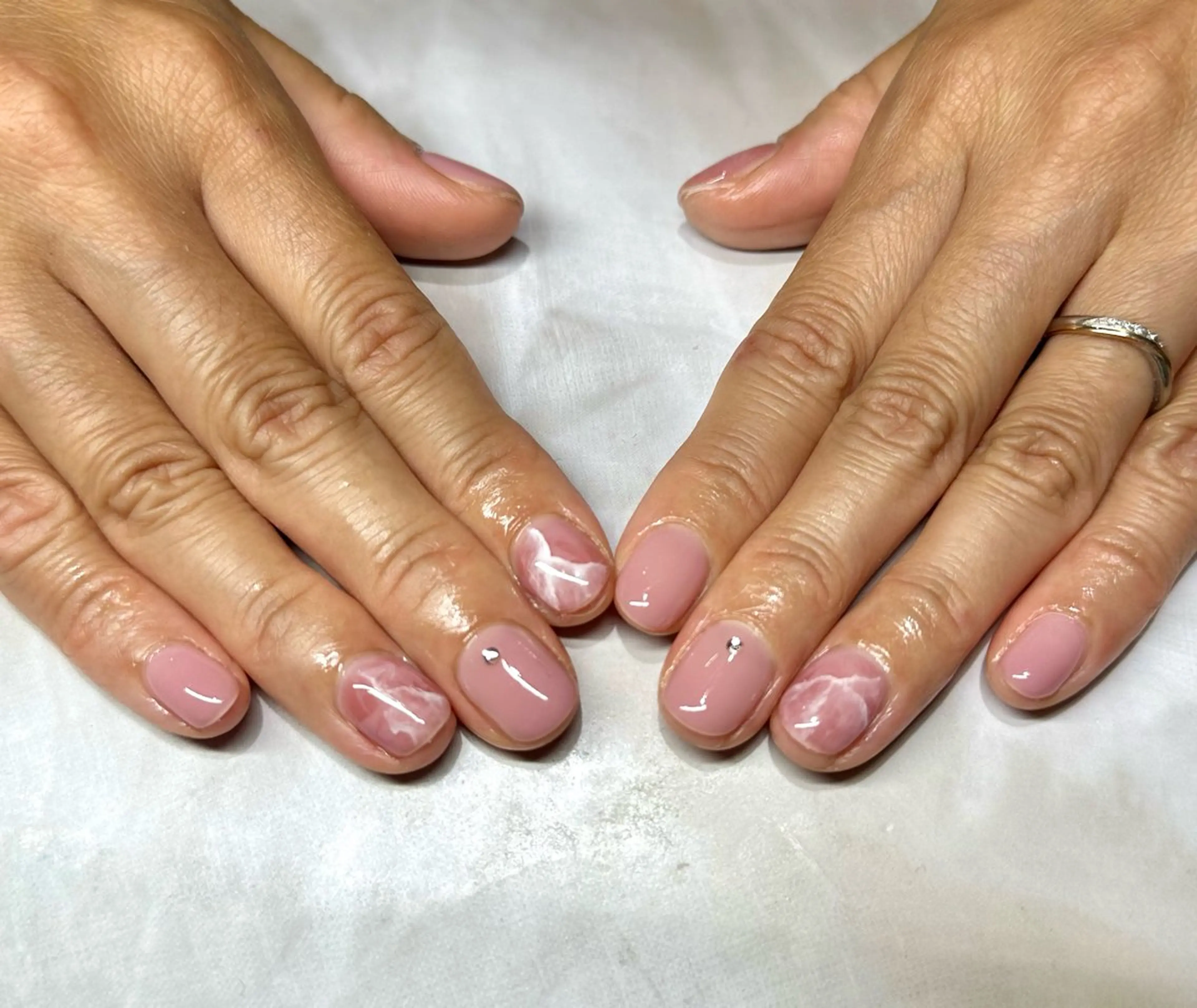 ネイル 大理石ネイル(マーブル) ピンク Ueda Rieのネイルデザイン