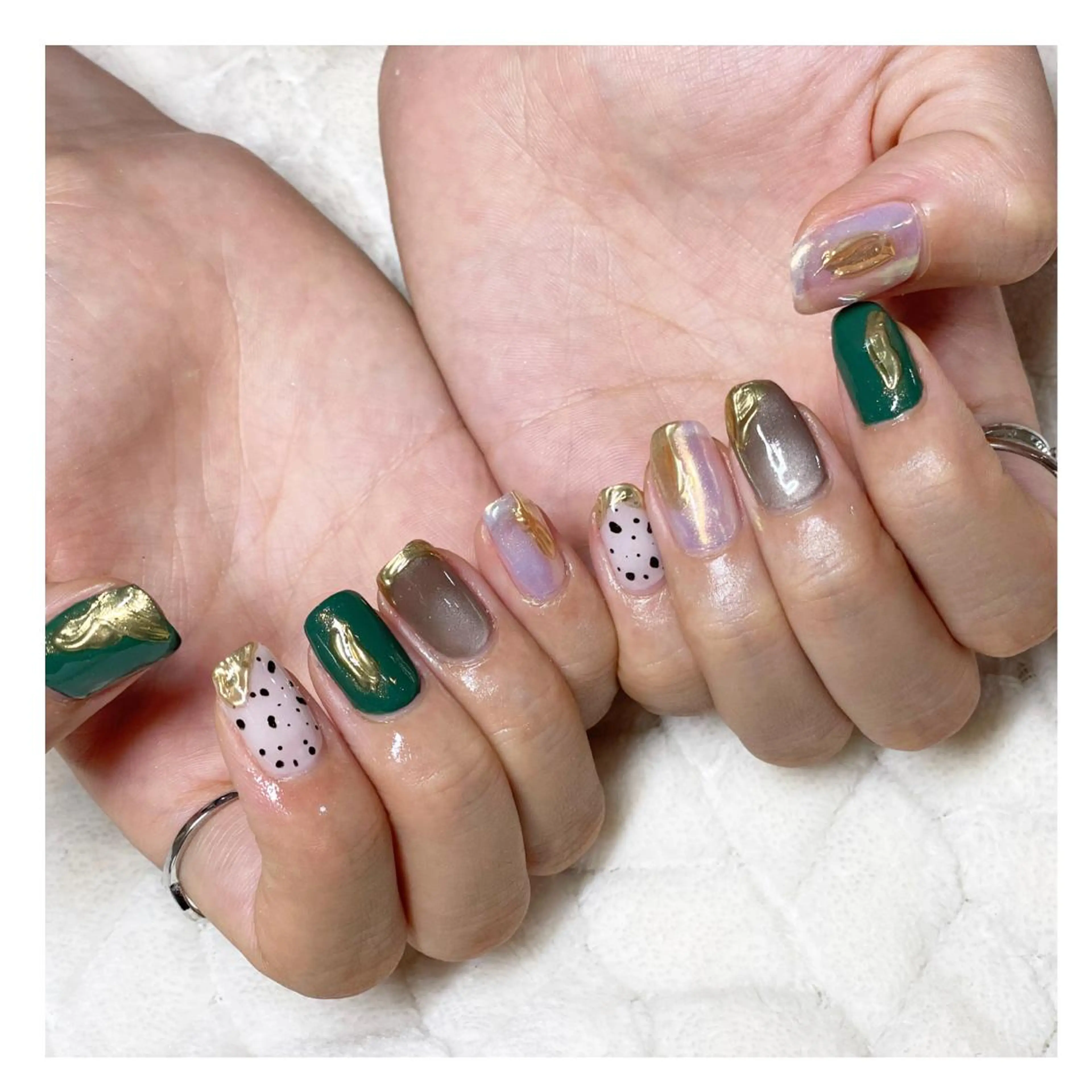 ネイル ジェルネイル グリーン マグネットネイル ニュアンスネイル ハンドネイル LaLa Peach 福岡のマツエク・マツパデザイン