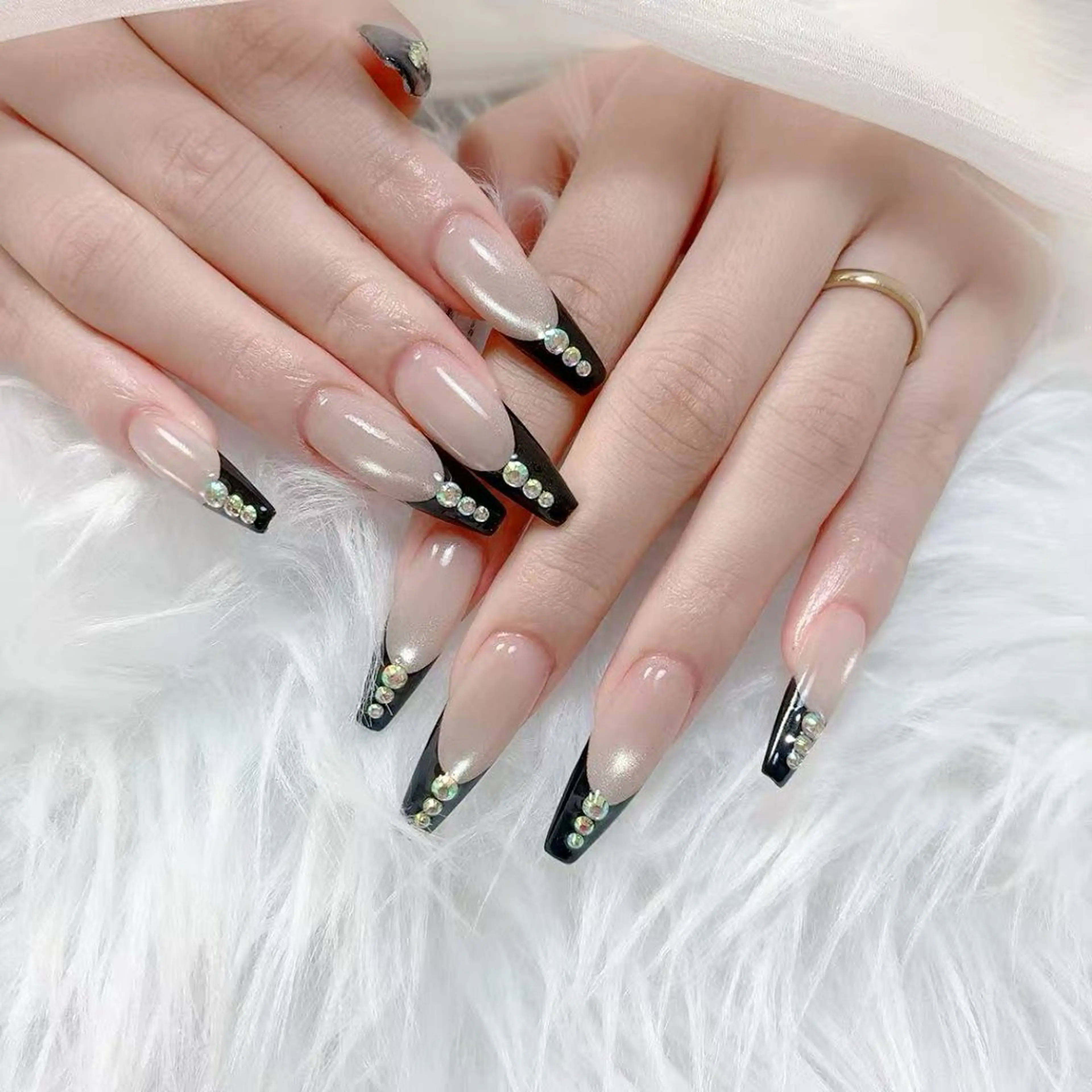 ネイル アニマル柄 チークネイル 成人式 フラッシュネイル フットネイル ハンドネイル B·U Nail大宮 長さだし専門店のネイルデザイン