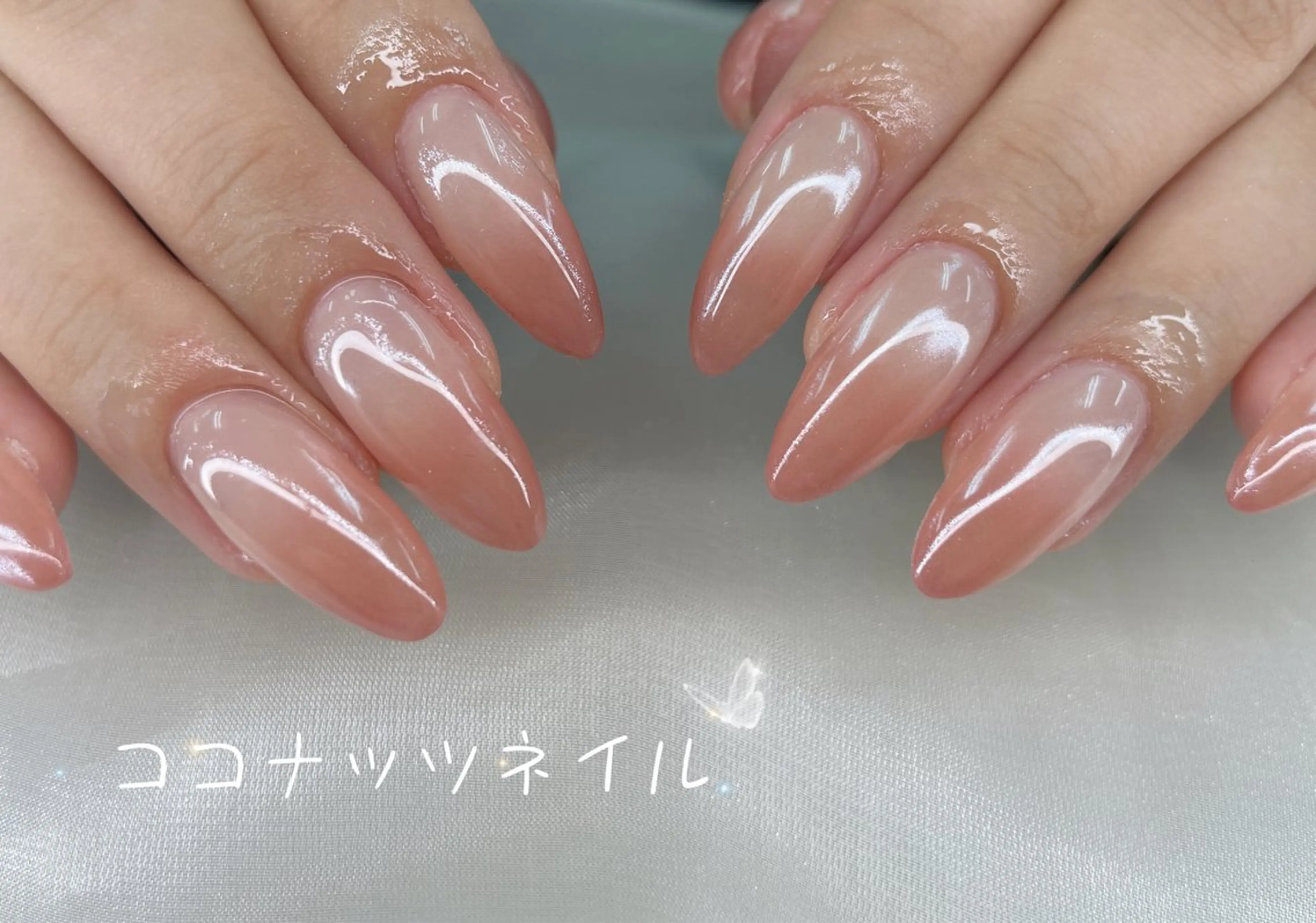 パーマ ニュアンスパーマ ハンドネイル 神田 ココナッツのネイルデザイン