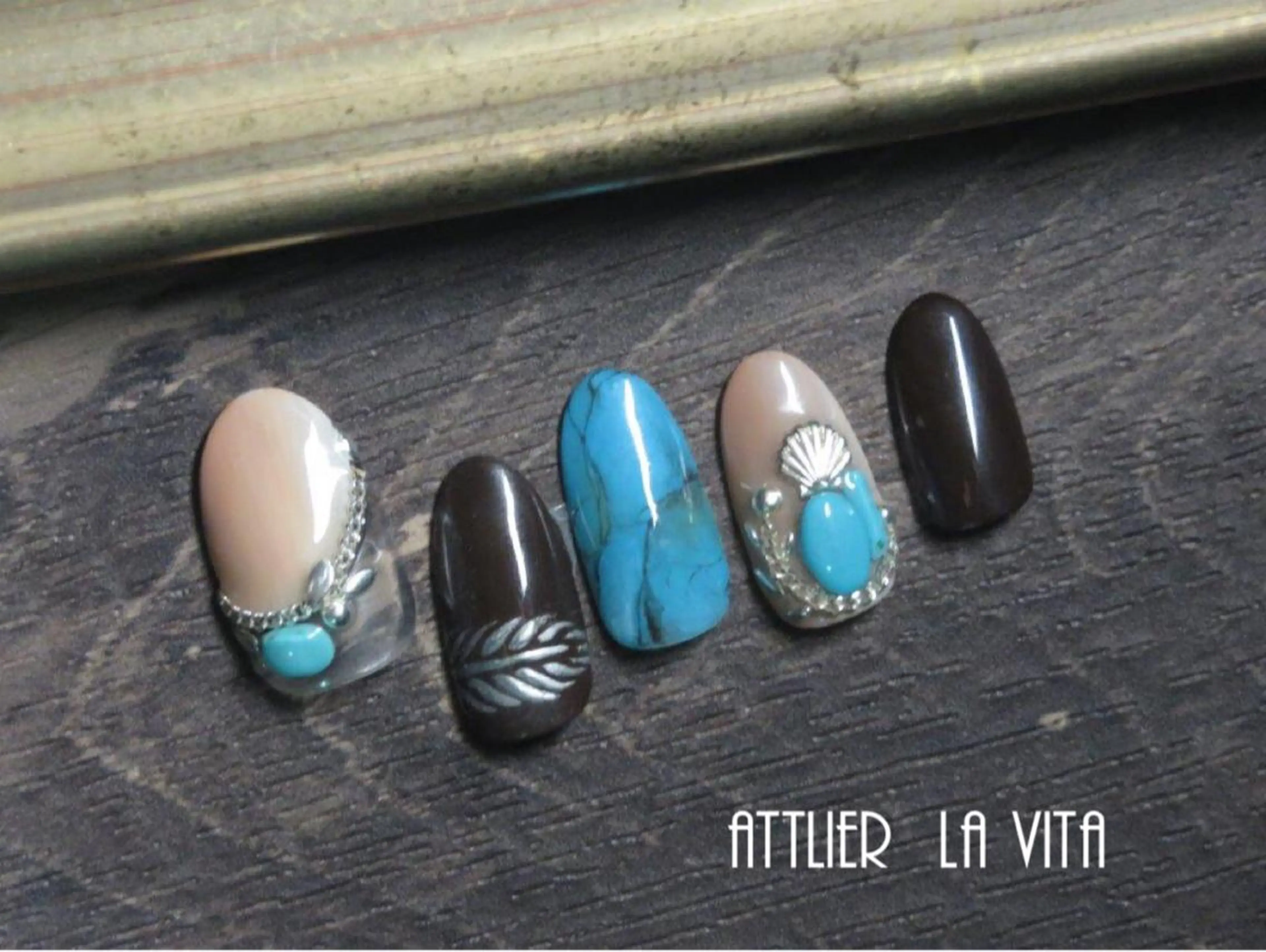 ネイル ハンドネイル lavita. mimuraのネイルデザイン