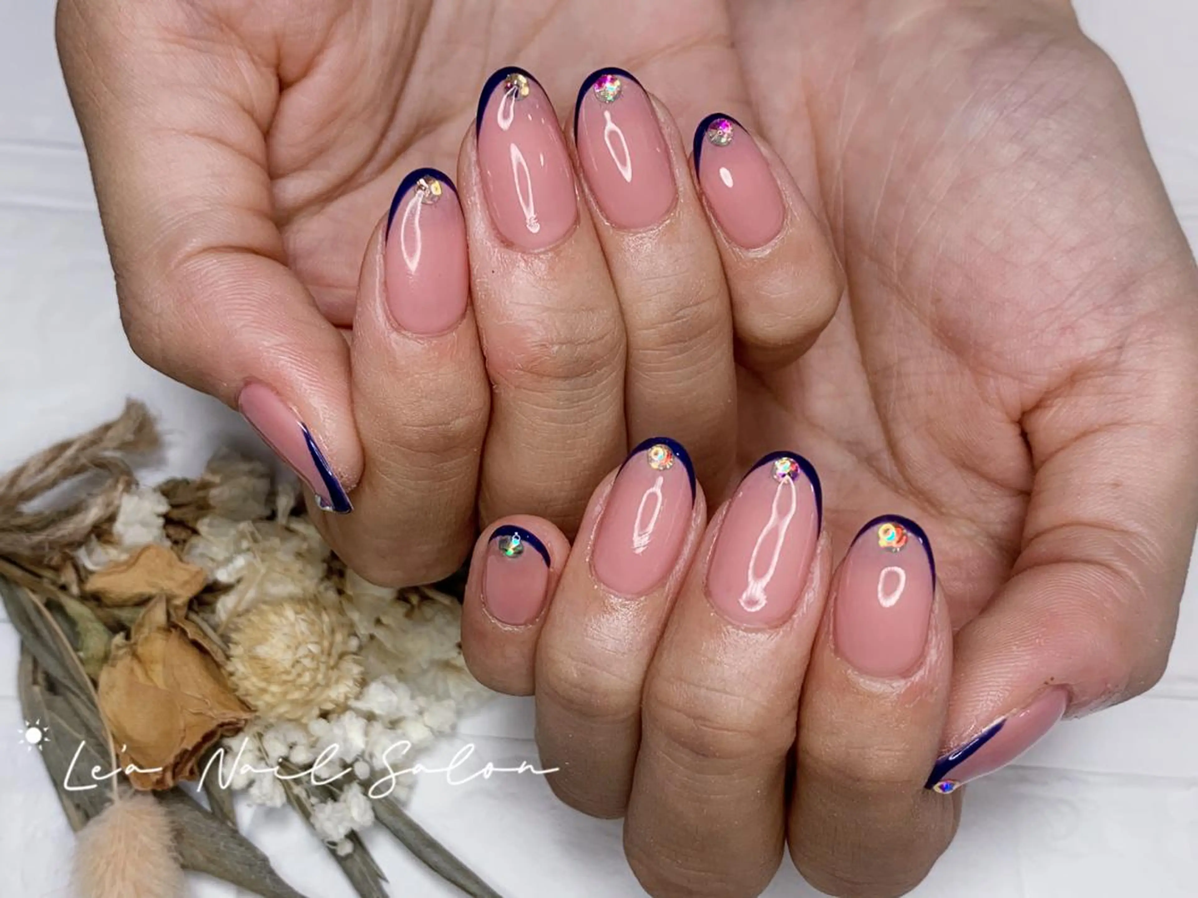 ショート カラー ネイル Le’a NailSalonのネイルデザイン
