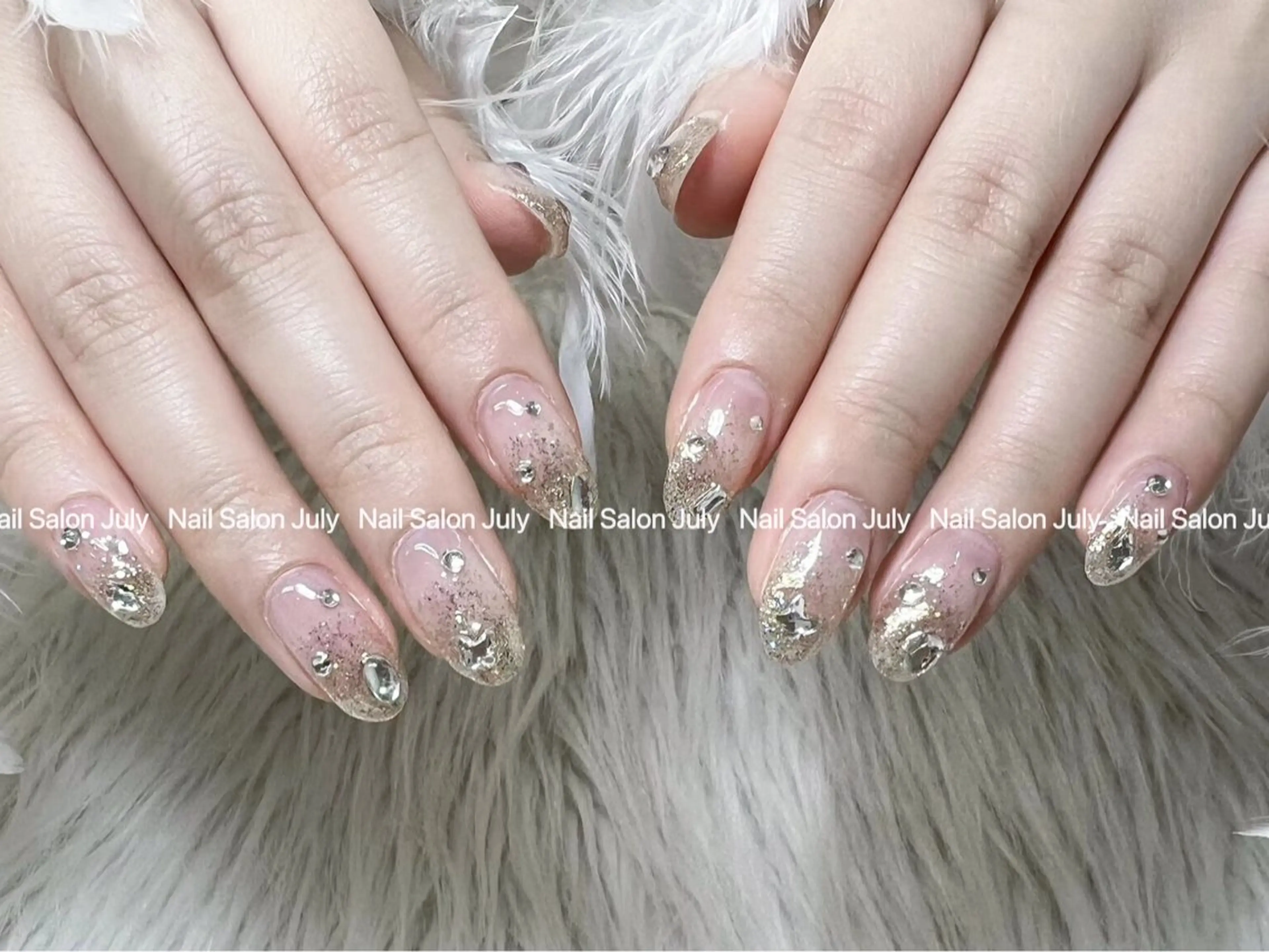 ネイル アートネイル オーロラネイル ジェルネイル ガーリー キラキラネイル July モモのネイルデザイン