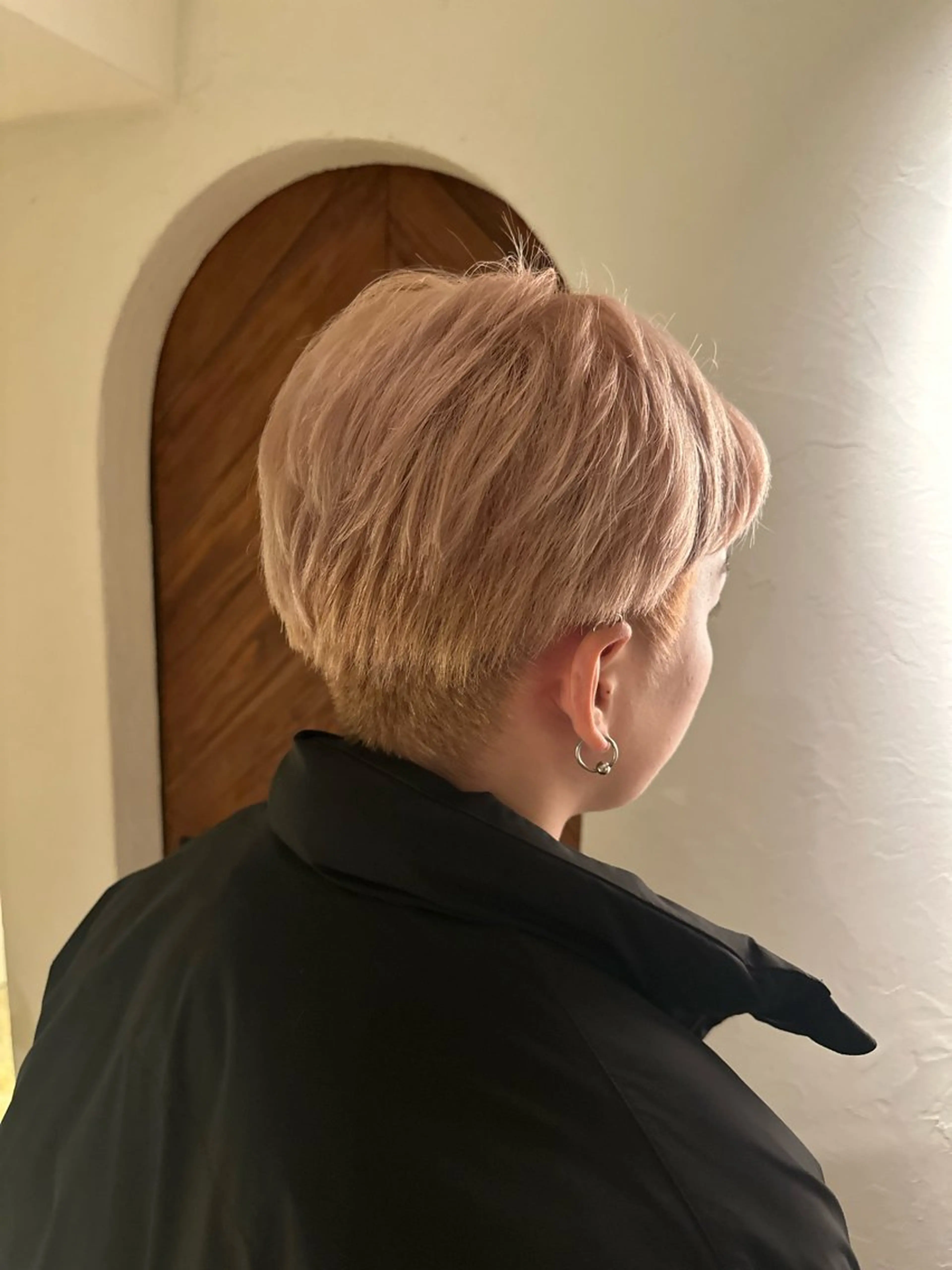 ショート カラー メンズ 須藤 優真 切りっぱなしボブのヘアスタイル