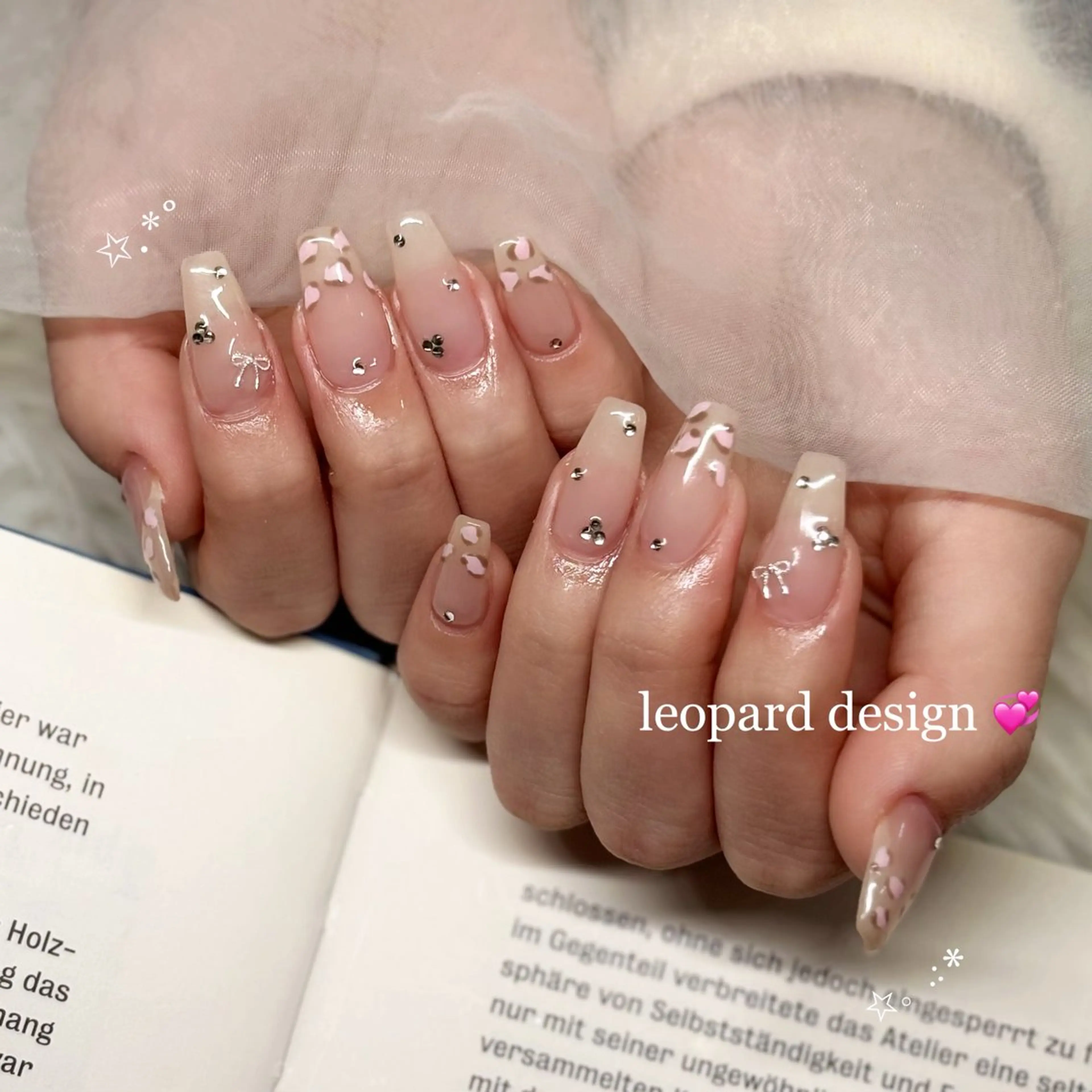 ネイル ハンドネイル Arumi Nail 𝜗𝜚のネイルデザイン