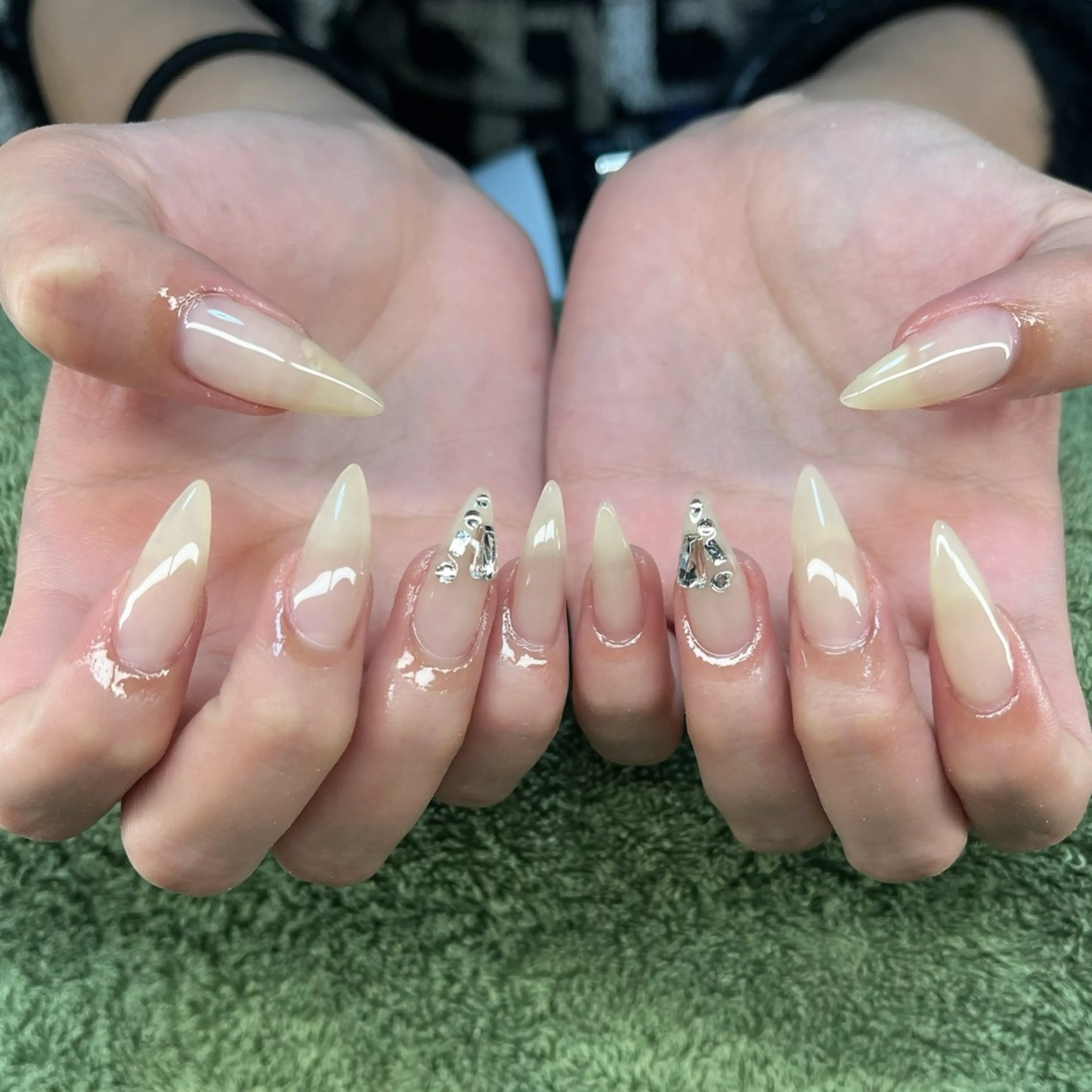 ネイル 長さ出し ハンドネイル フットネイル MHR nailのネイルデザイン
