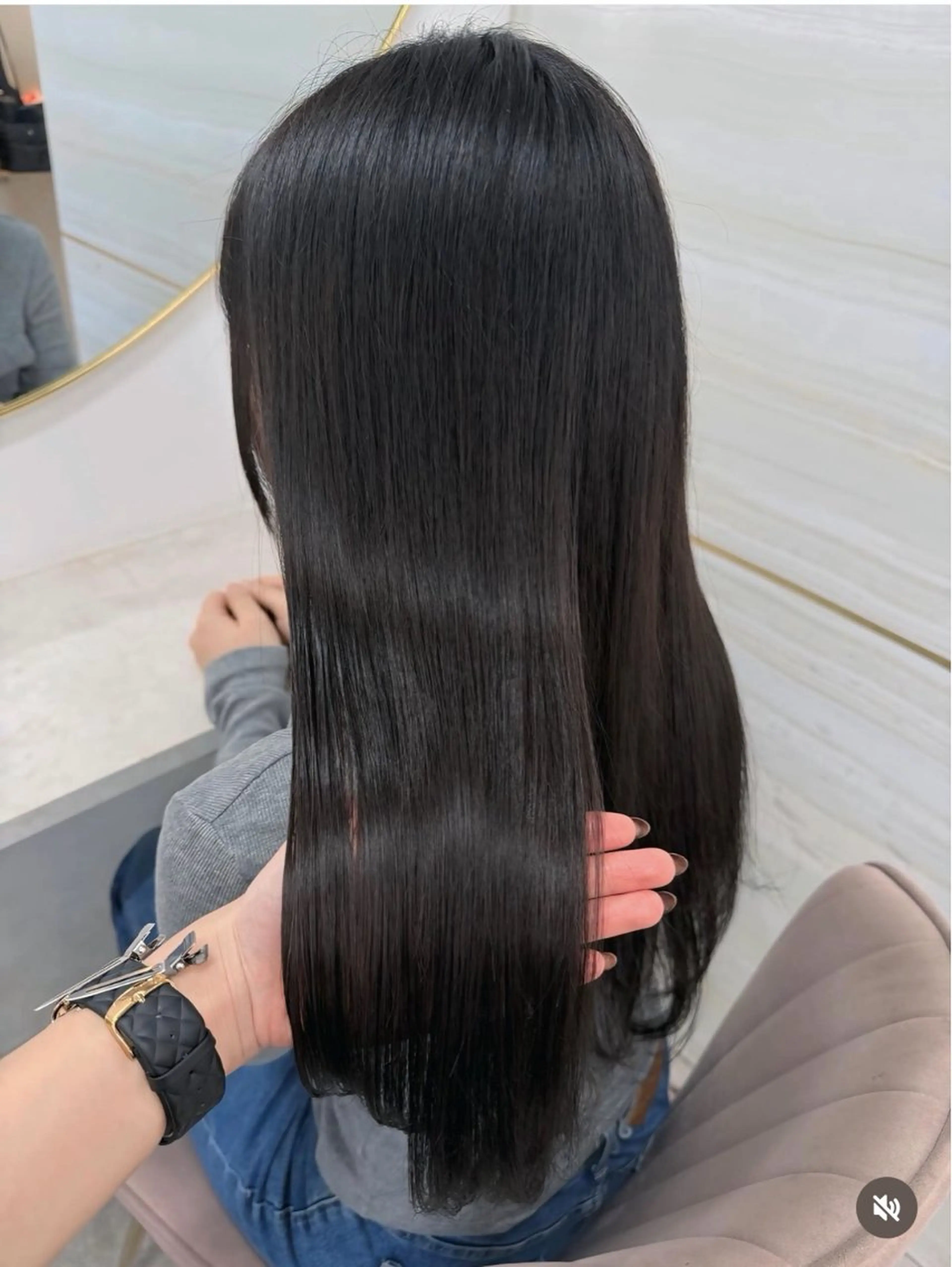 ロング カラー アッシュ アッシュブラウン ブラウンカラー ヘアカラー トリートメント 🏹あみ🏹暗髪 /オリーブ/髪質改善のヘアスタイル