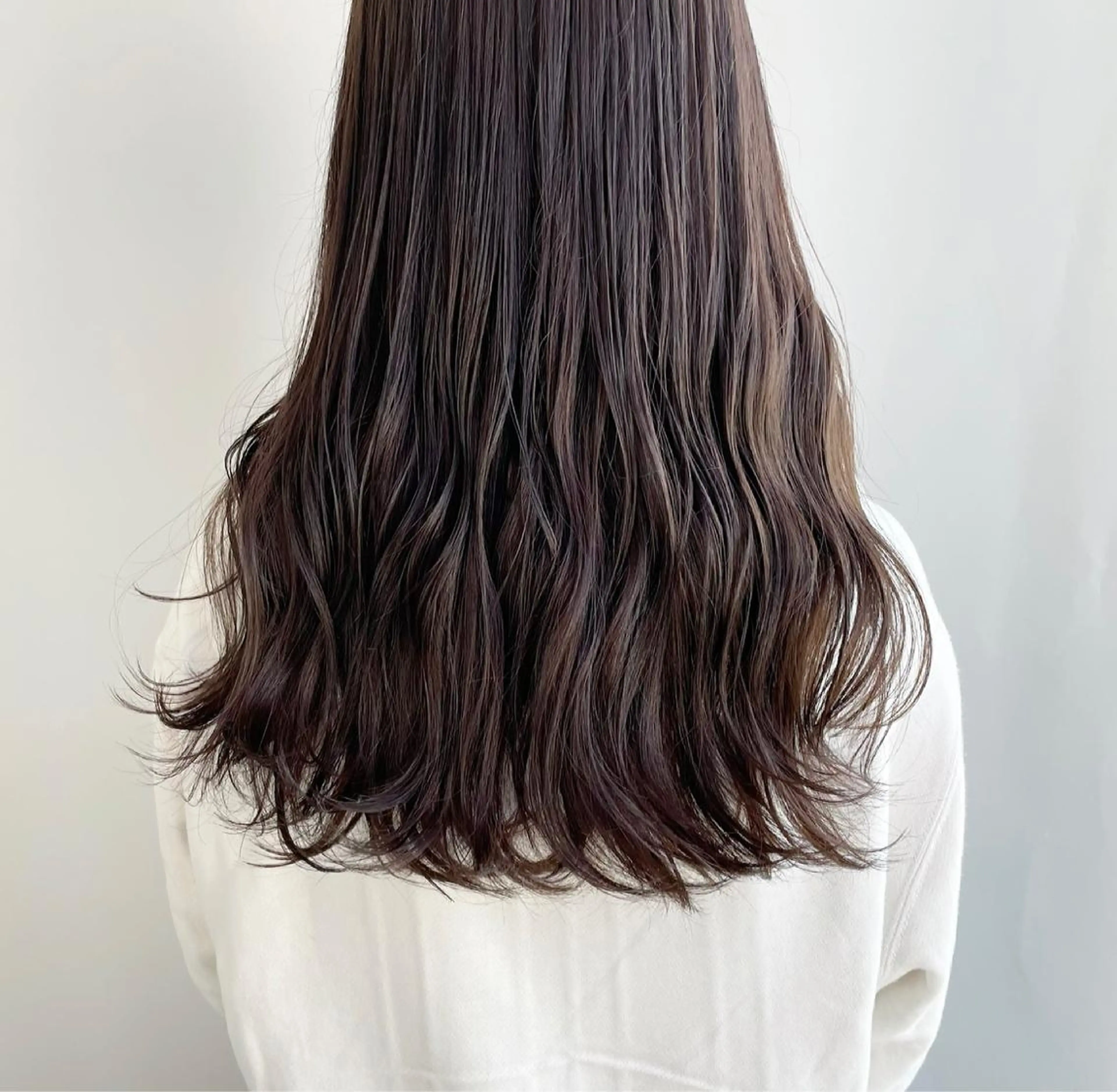 ロング カラー カット ヘアカラー トリートメント 山口 莉奈のヘアスタイル
